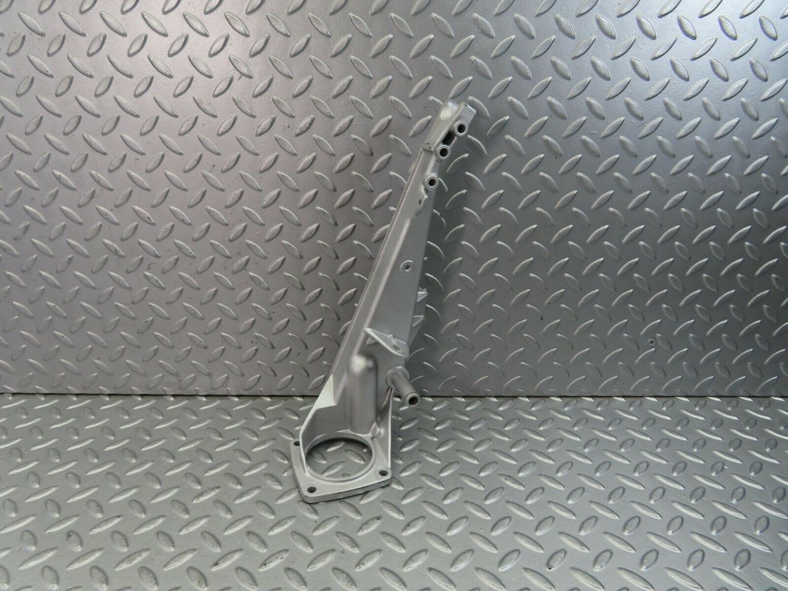 9096 Mercedes-Benz W115 brake pedal bracket 1152940701