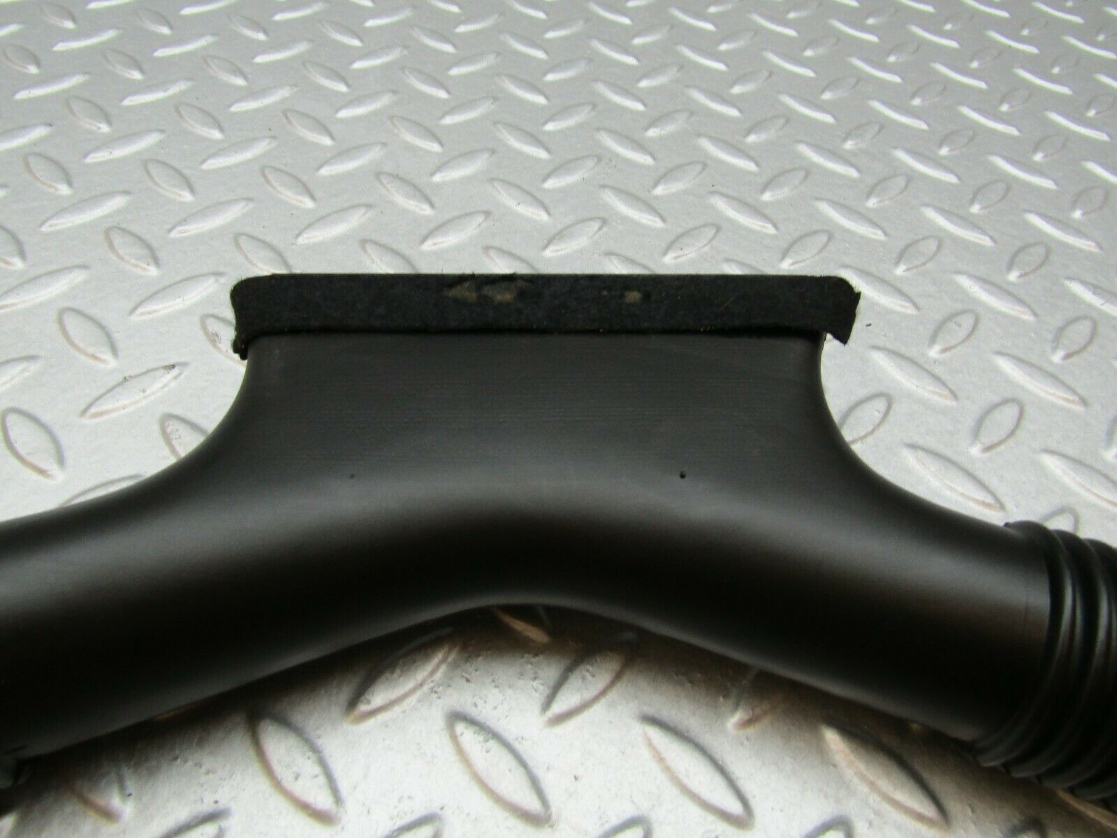 3372 Mercedes-Benz W108 280SE Heater Air Duct Vent Centre