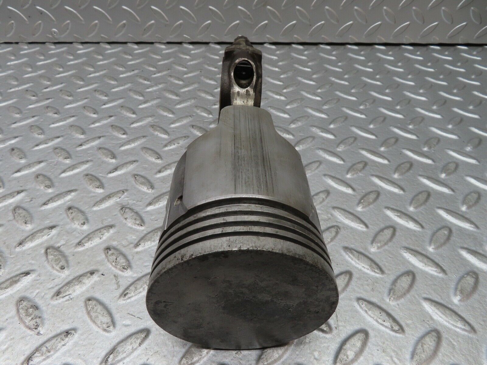 18970 Mercedes-Benz W121 190b Ponton Piston With Connecting Rod 84.97 mm