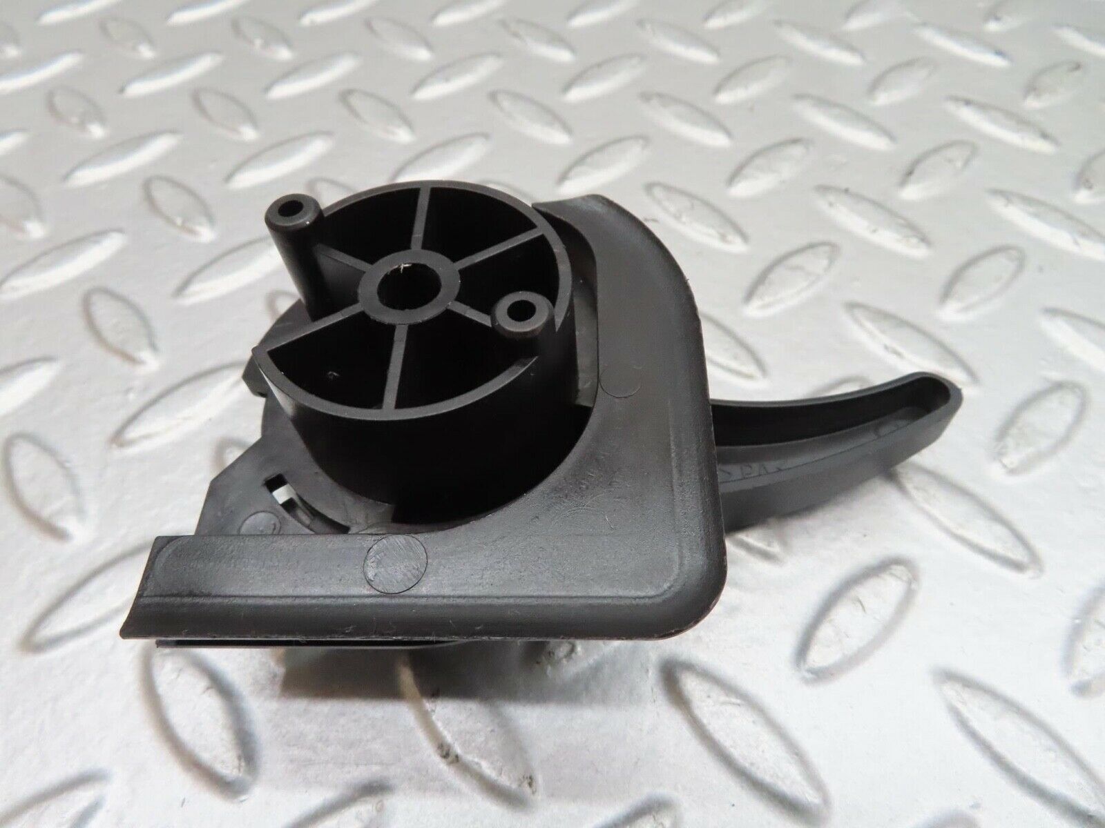 15172 Mercedes-Benz W140 S320 Hood Opener Bonnet Opener Release