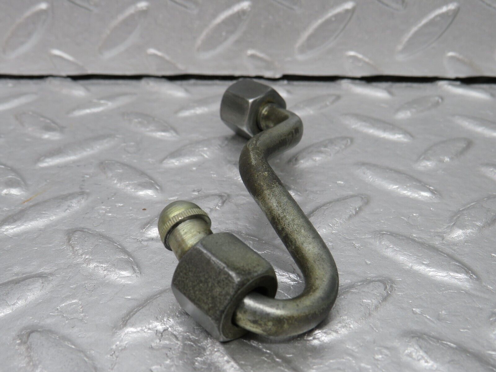 37110 Mercedes-Benz C126 420SEC Coupe Fuel Pipe Line