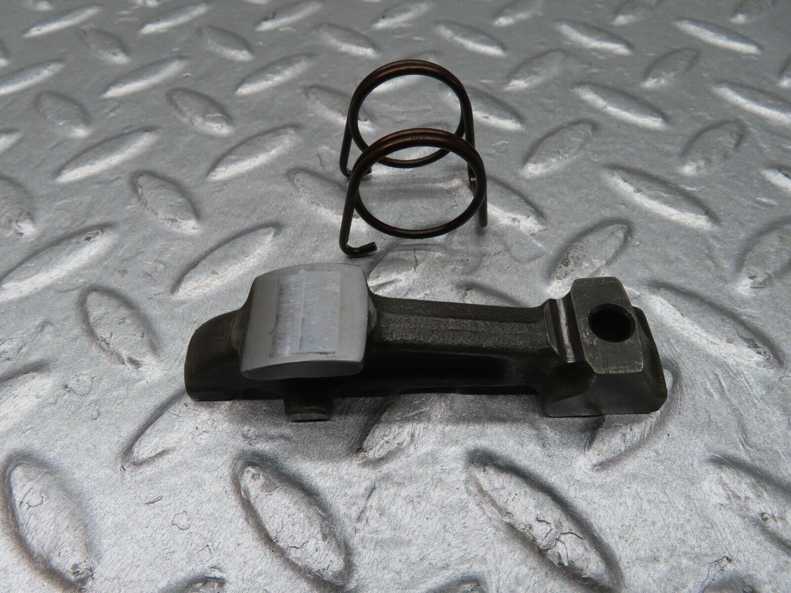 12861 Mercedes-Benz W111 220SE Valve Rocker Arm With Retaining Spring