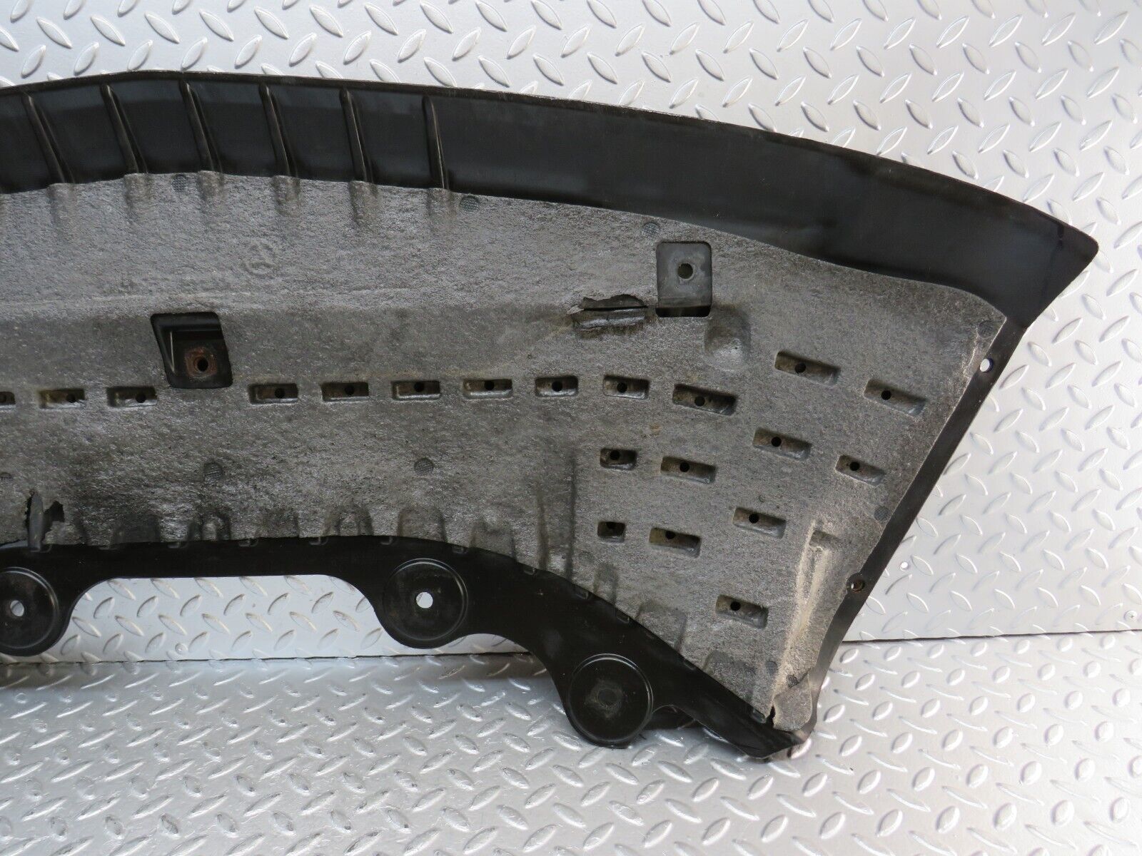 35123 Mercedes-Benz W221 Engine Bay Undertray Cover