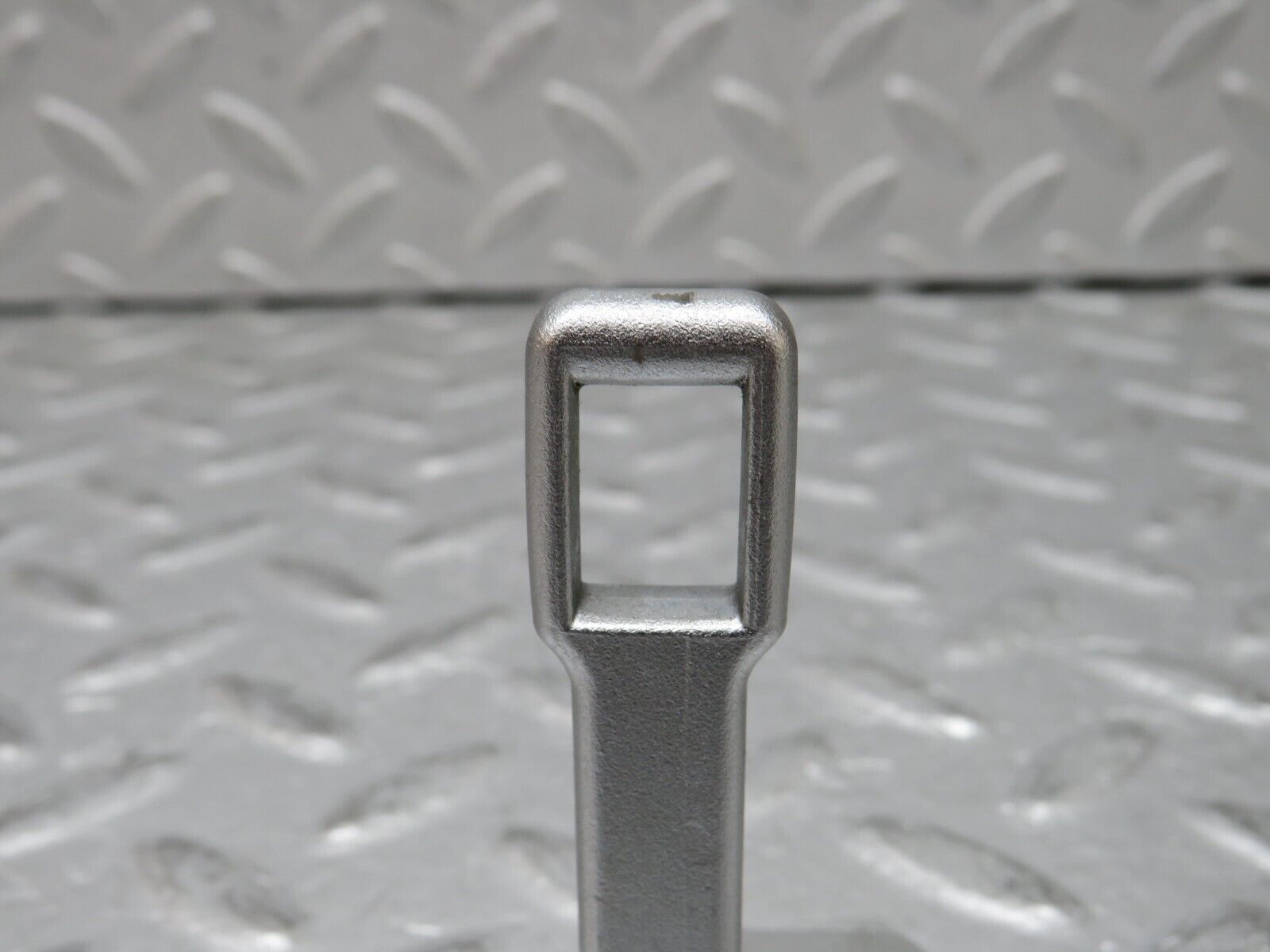 37824 Mercedes-Benz A124 320E Cabriolet Soft Top Cover Lock Latch 1297580113