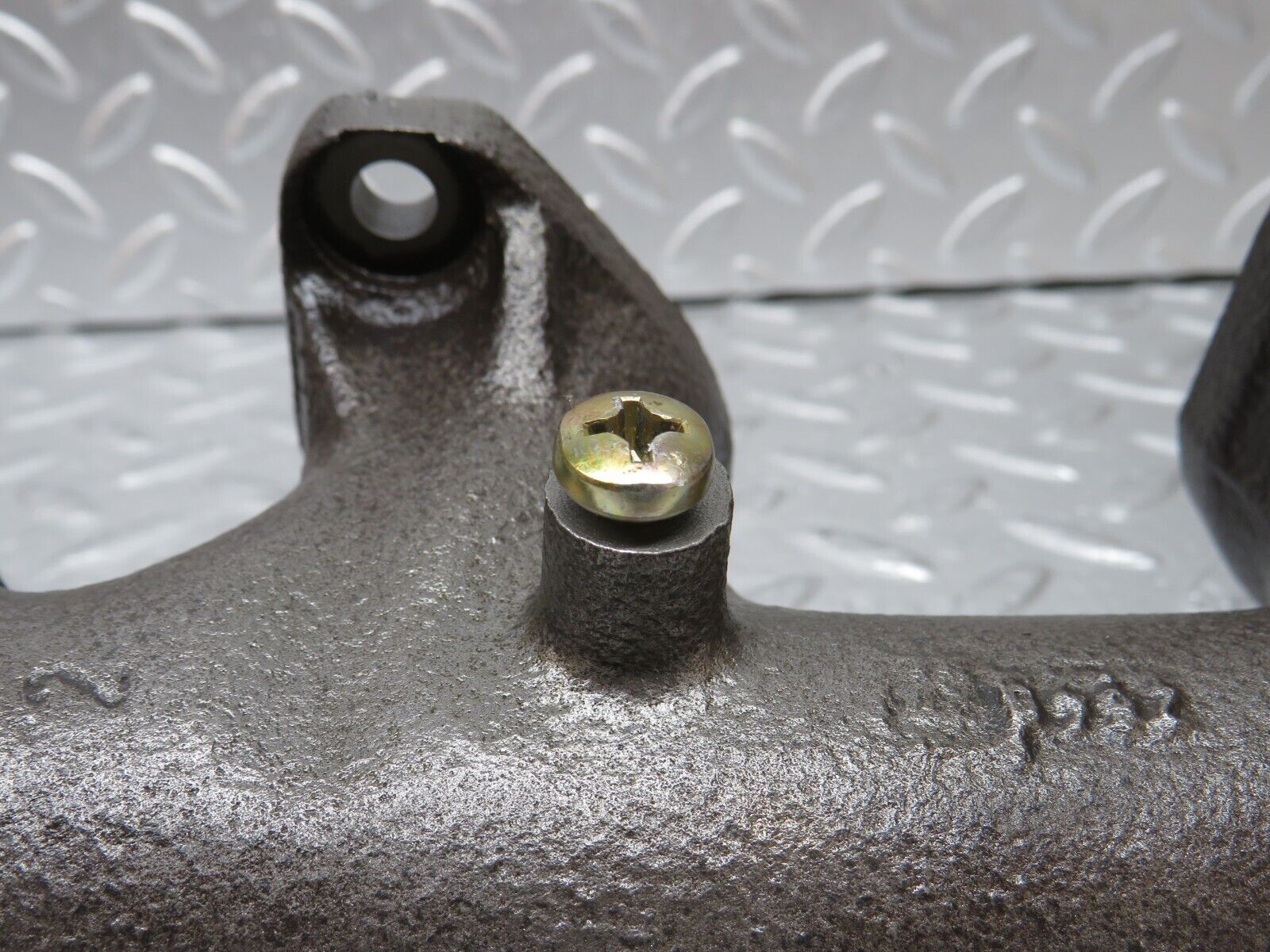 34636 Mercedes-Benz C126 380SEC Exhaust Manifold Right 1161420602 1161420702