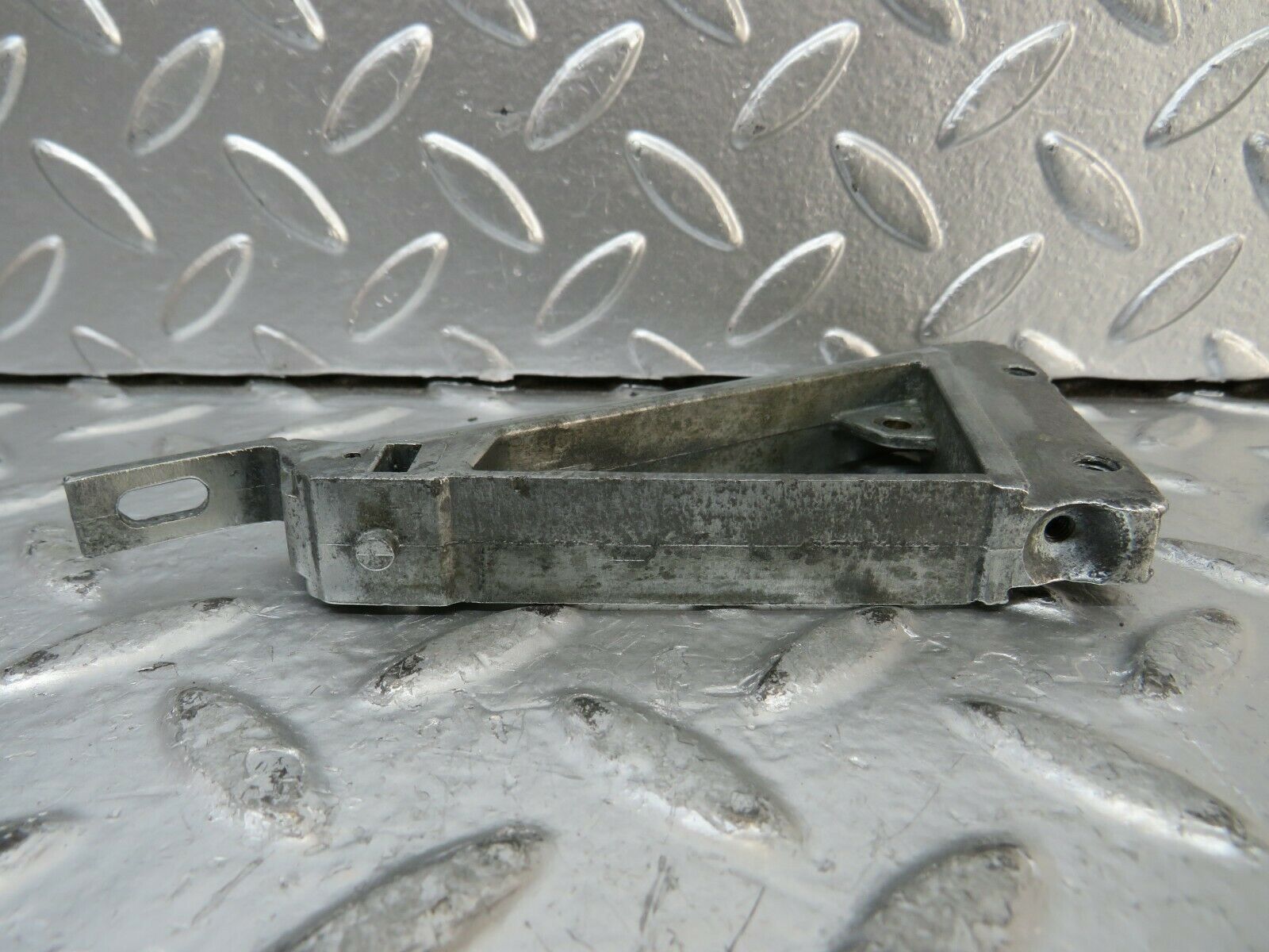 23351 Mercedes-Benz W116 350SE Wing Mirror Bracket 1167250041