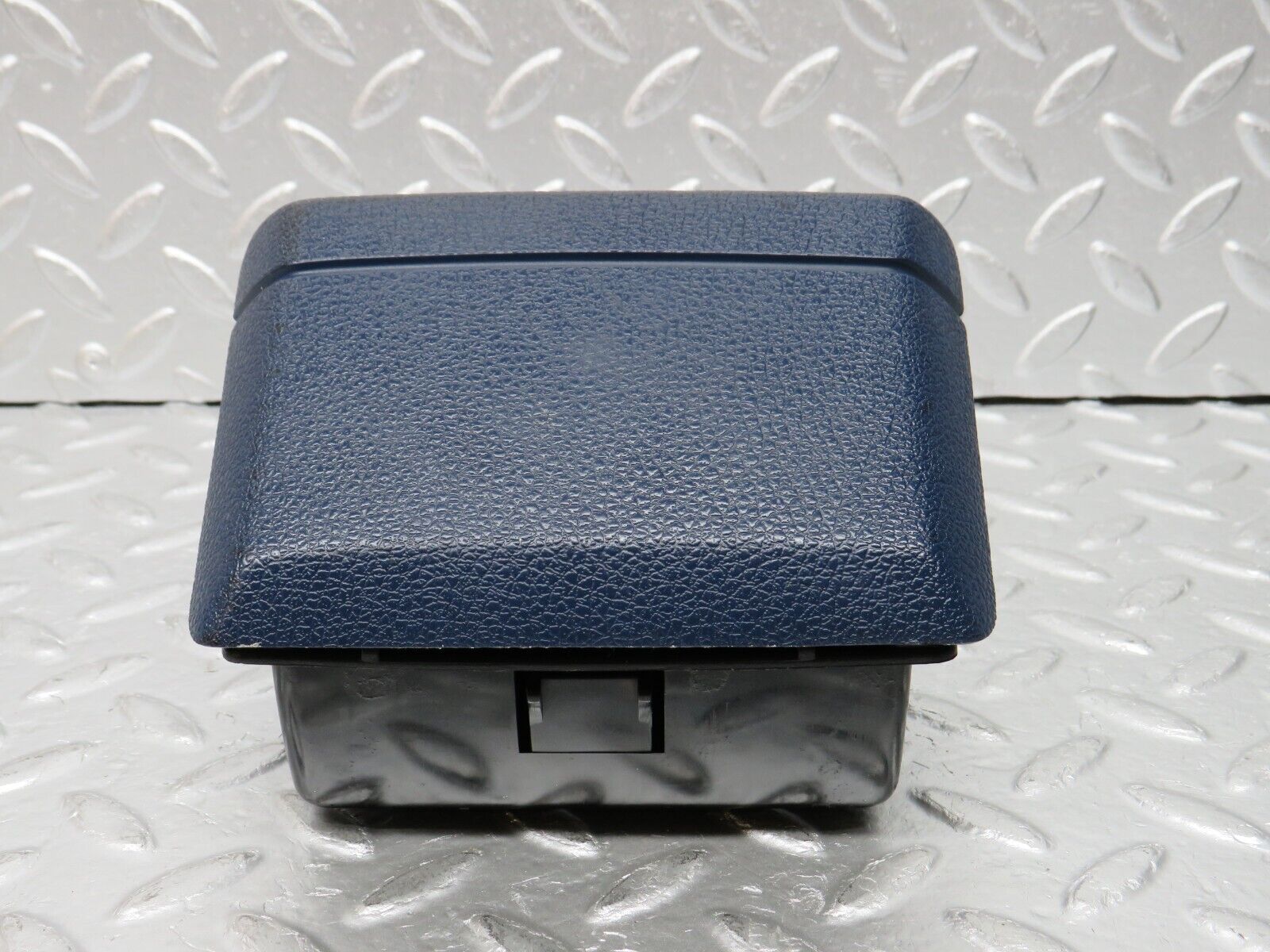 31021 Mercedes-Benz W123 230E Rear Door Ashtray Blue