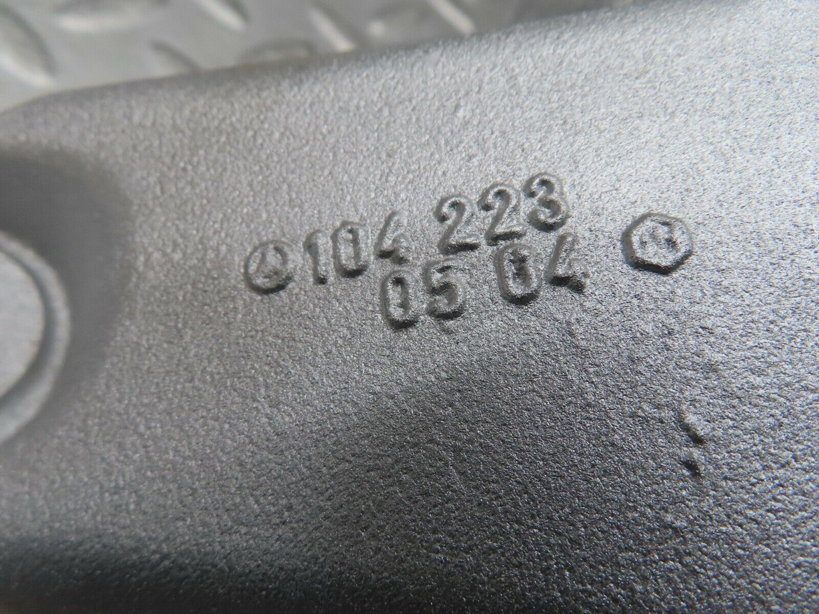 17303 Mercedes-Benz R129 300SL Coupe Engine Mount Bracket Right Side