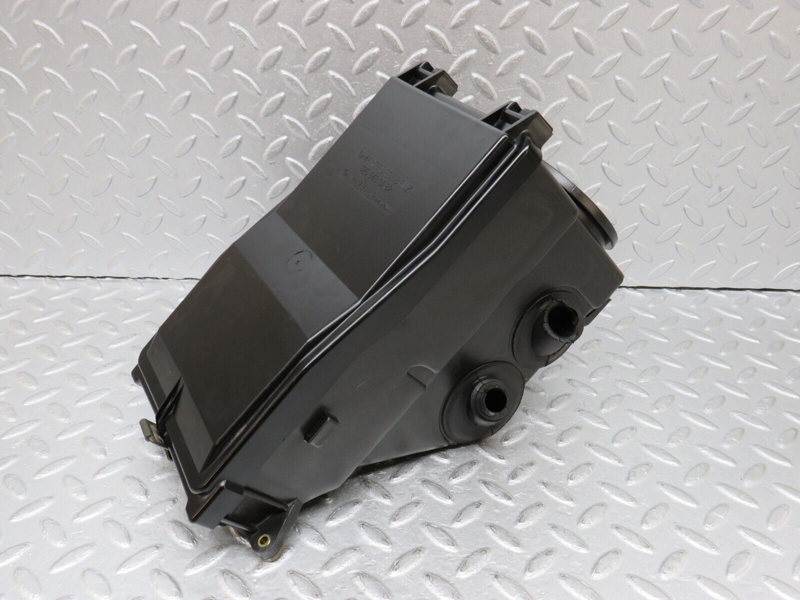 36197 Mercedes-Benz W126 420SE Fuse Box Housing 1265401650 1265400182