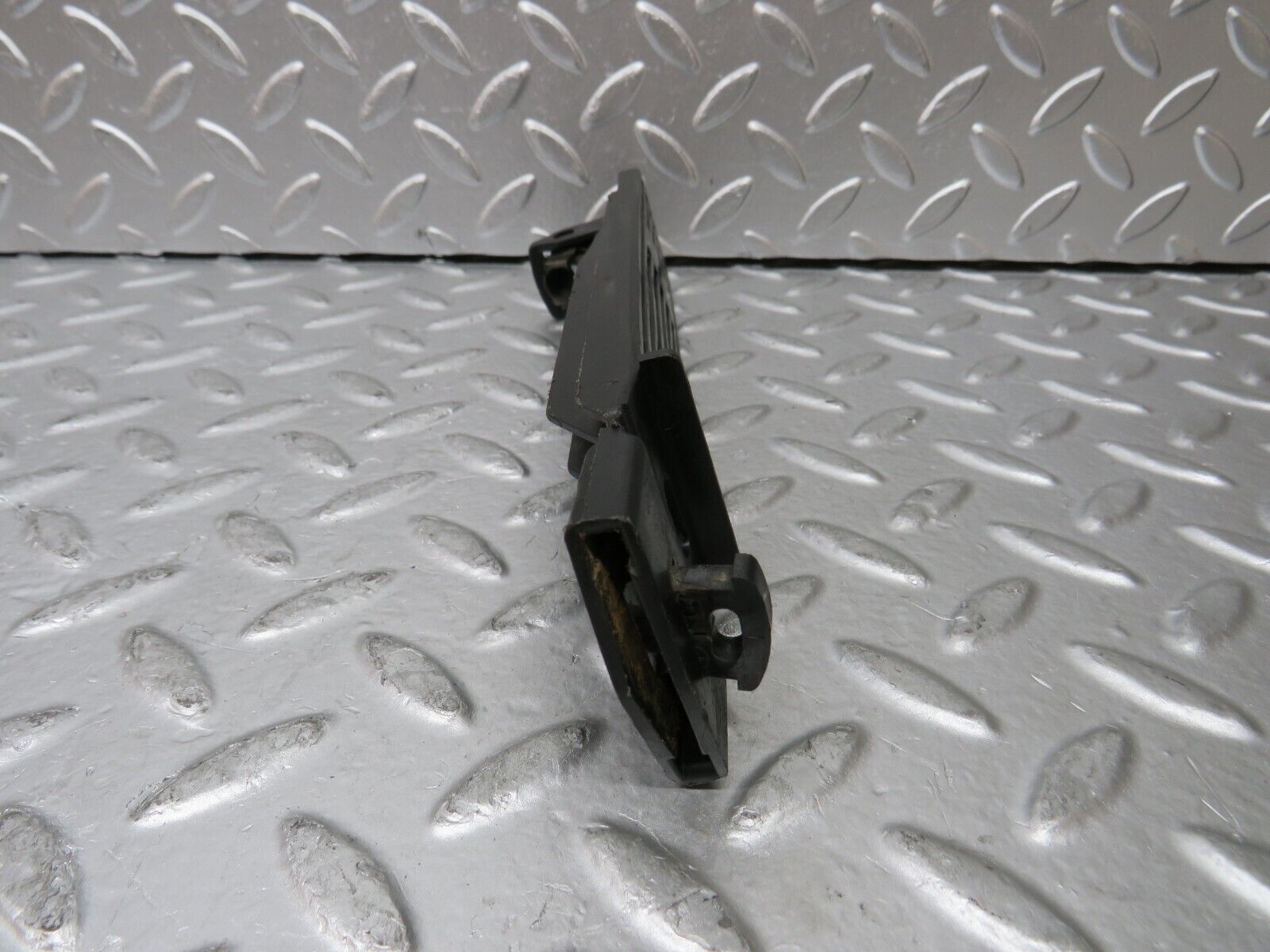 29852 Mercedes-Benz W123 230E Accelerator Pedal