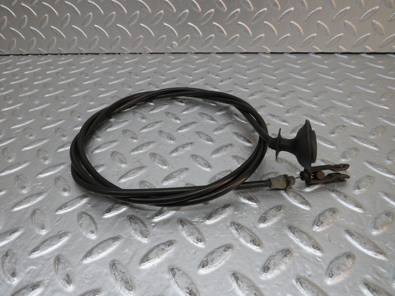 31838 Mercedes-Benz W201 190LE 1.8L Bonnet Release Cable