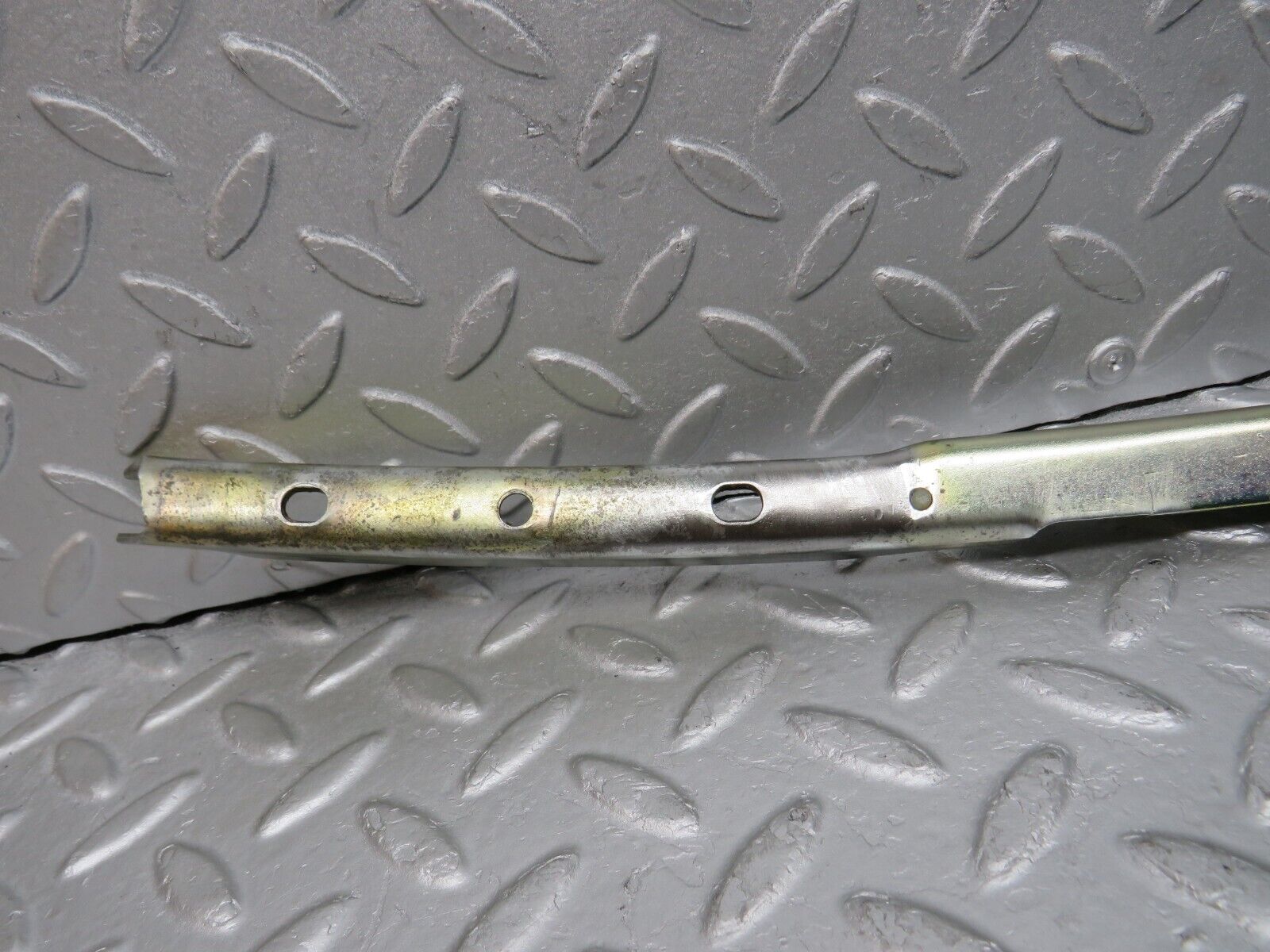 38308 Mercedes-Benz R129 280SL Coupe Front Right Window Channel