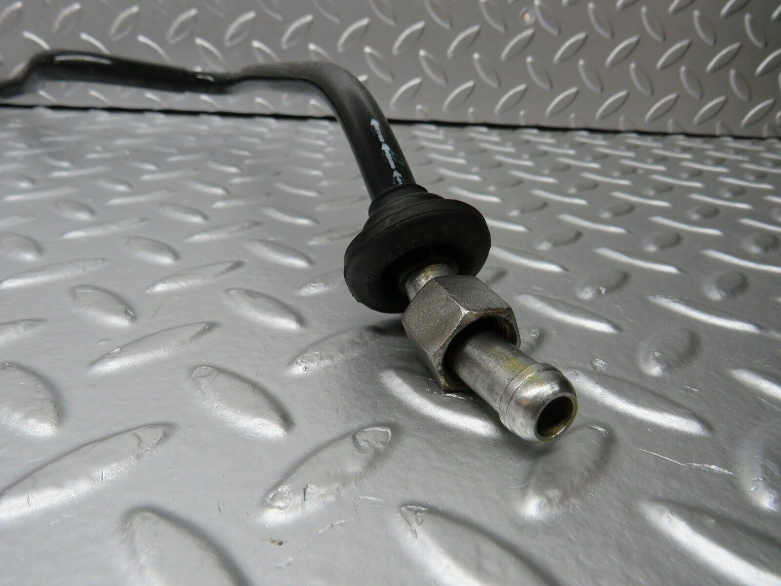 31182 Mercedes-Benz S124 220TE Wagon Brake Servo Vacuum Pipe