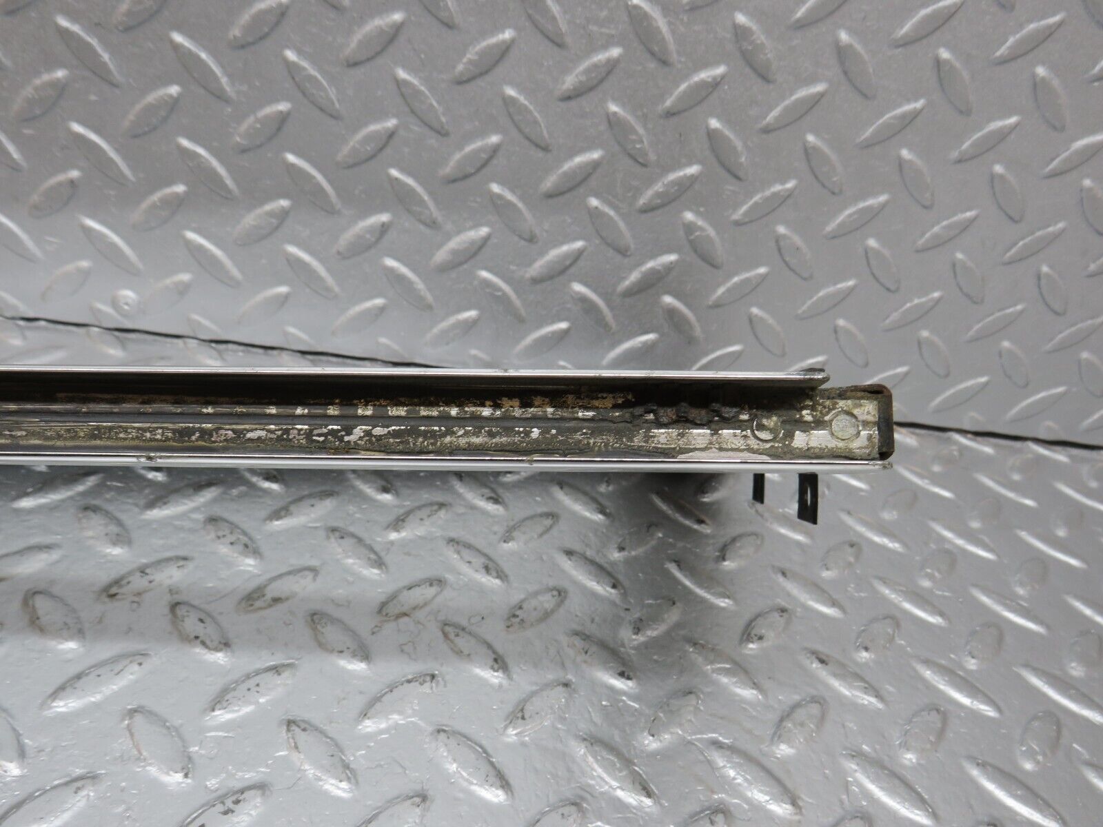 40500 Mercedes-Benz W110 230 Front Right Quarter Window