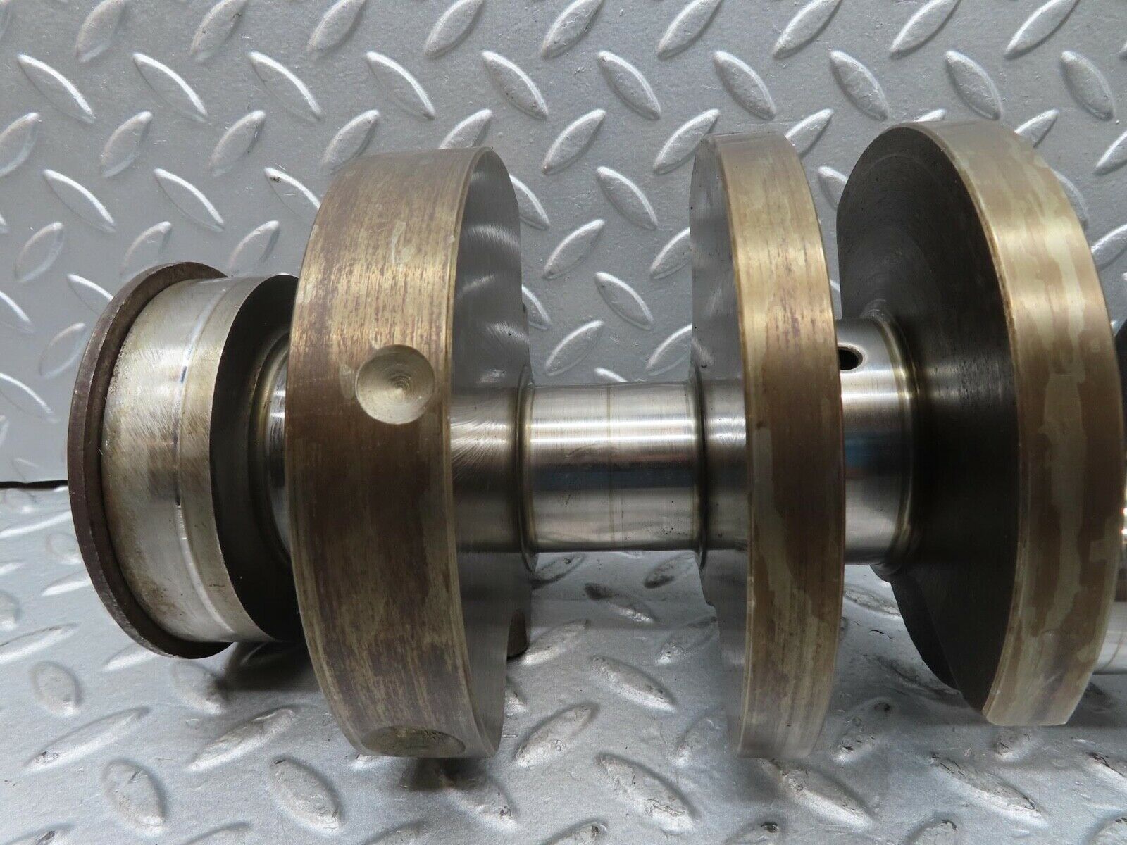 16531 Mercedes-Benz C107 350SLC Coupe Crankshaft