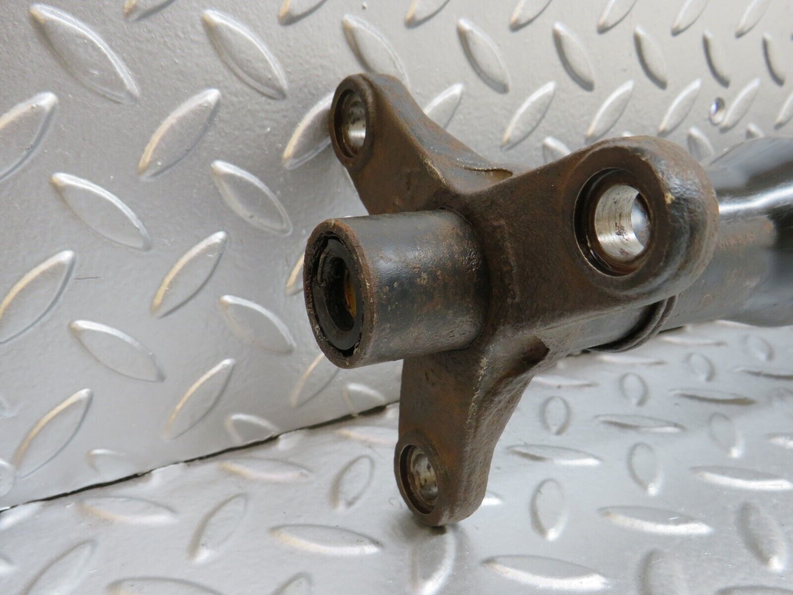 34671 Mercedes-Benz C126 380SEC Coupe Cardan Shaft Prop Shaft