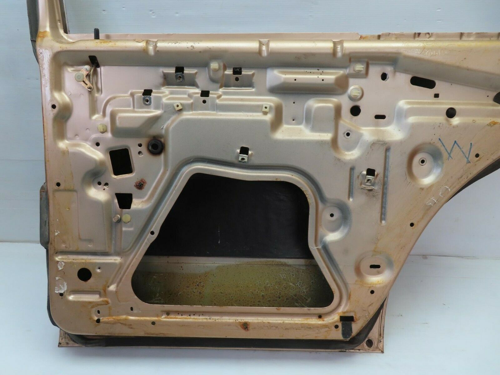 10904 Mercedes-Benz W123 230E Rear Right Door