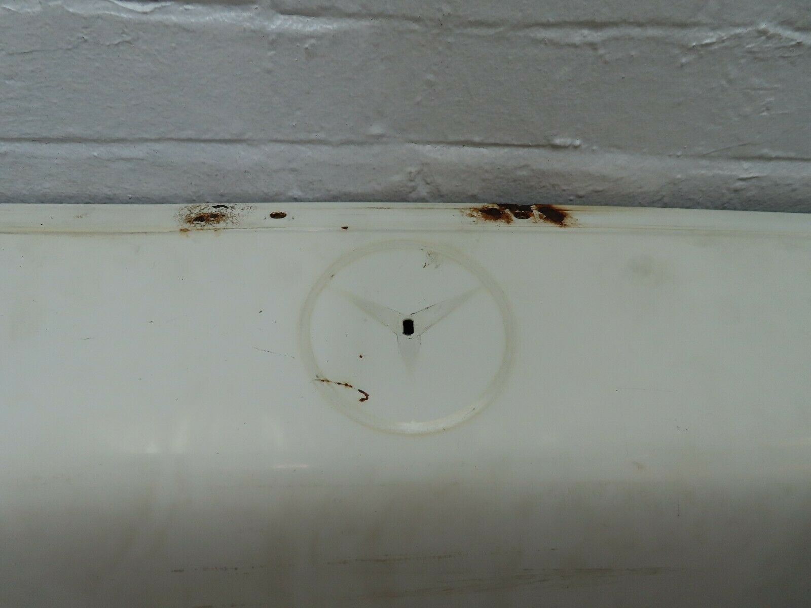 5997 Mercedes-Benz W123 200 Boot Lid Trunk Door