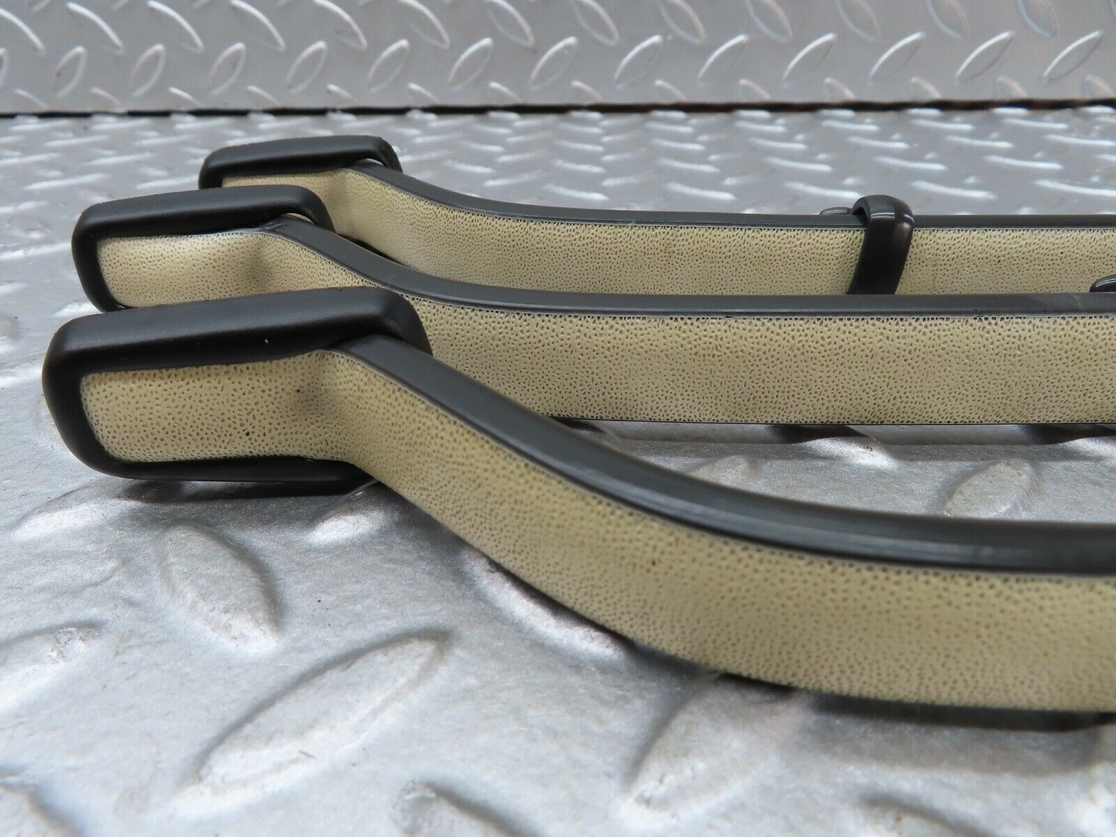 19143 Mercedes-Benz W123 300D Interior Roof Grab Handle Set