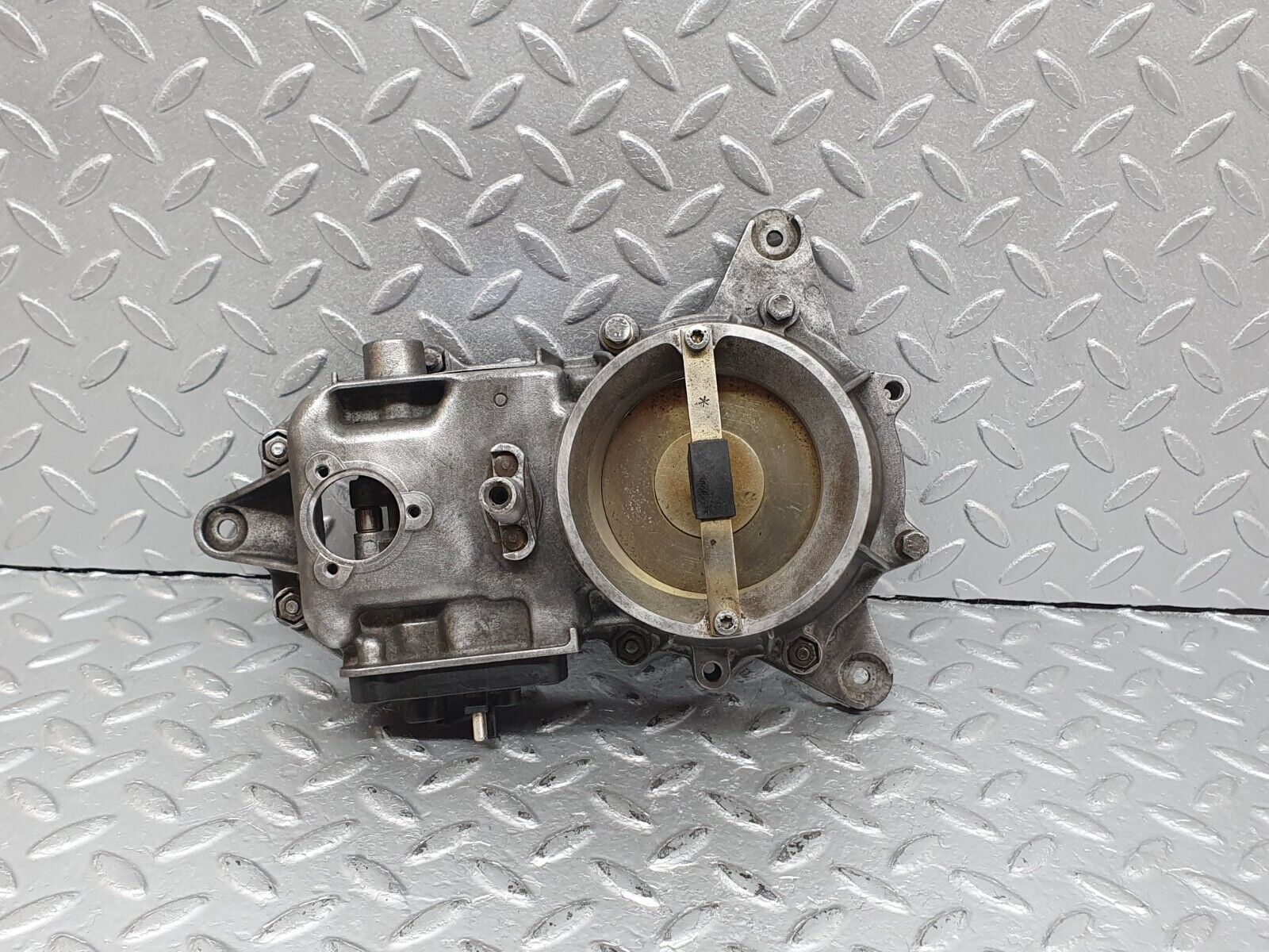 41095 Mercedes-Benz W126 300SE Air Flow Mass Meter Sensor Bosch 1031410345 0438121033 1160700274