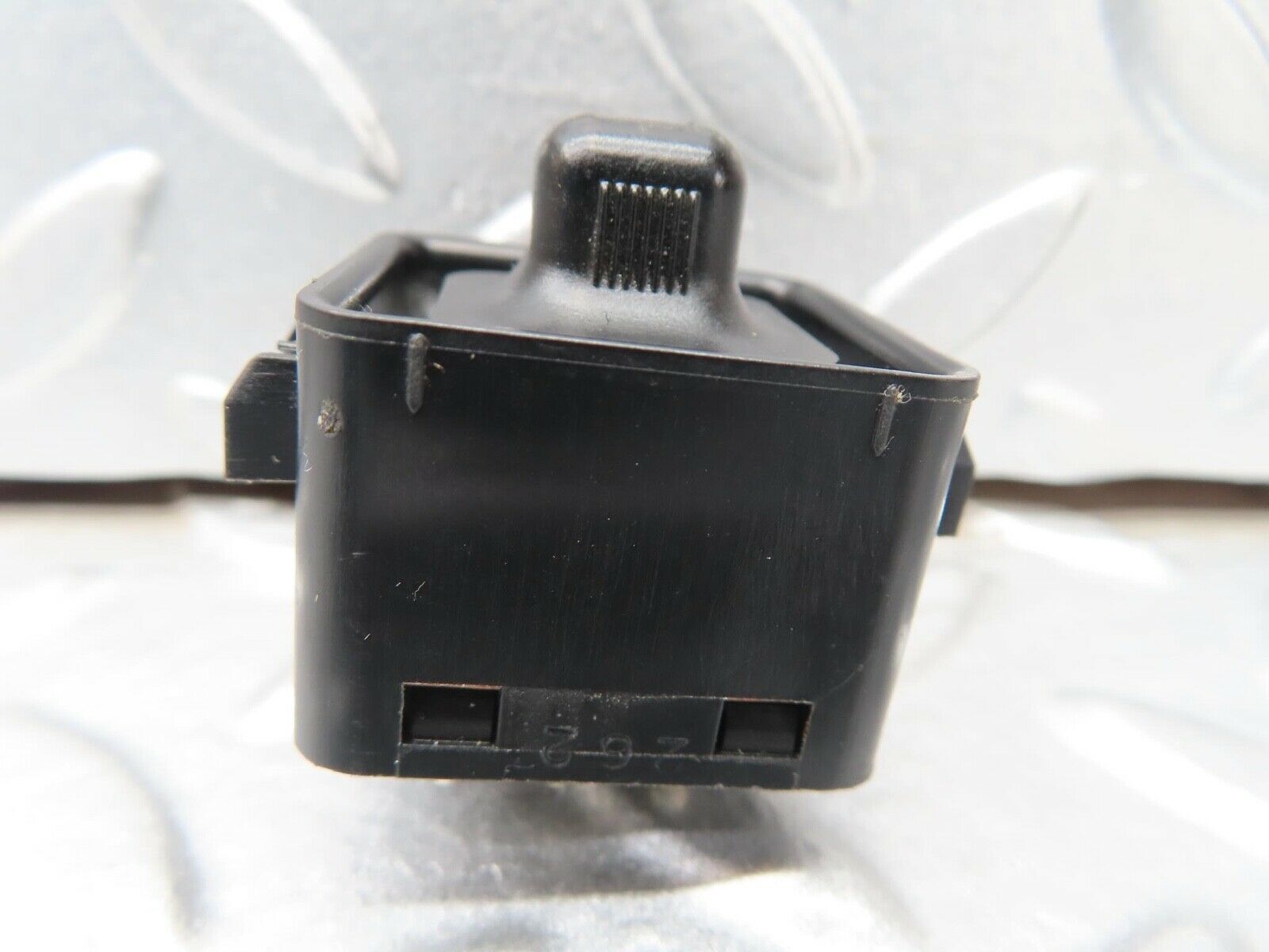 16391 Mercedes-Benz W124 260E Electric Mirror Adjust Switch 1248201810