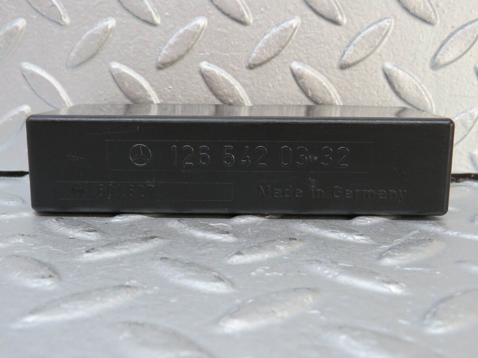 36021 Mercedes-Benz W126 420SE Headlight Control Unit Relay 1265420332