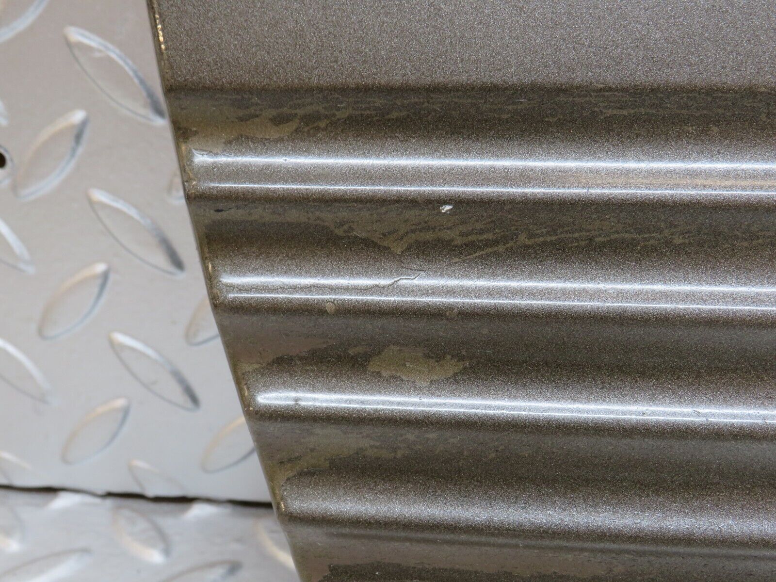 34267 Mercedes-Benz C126 380SEC Coupe Left Door Lower Moulding Trim 1266901140