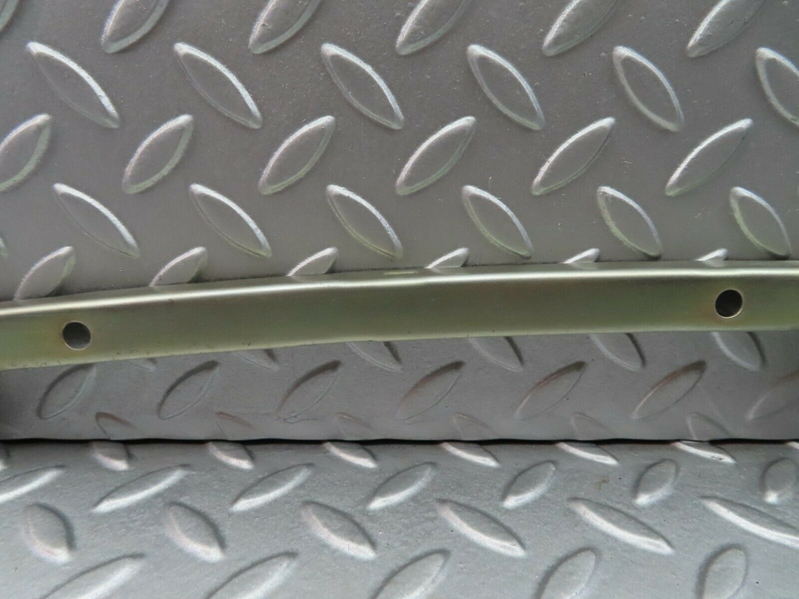 5787 Mercedes-Benz W123 200 Rear Right Window Channel