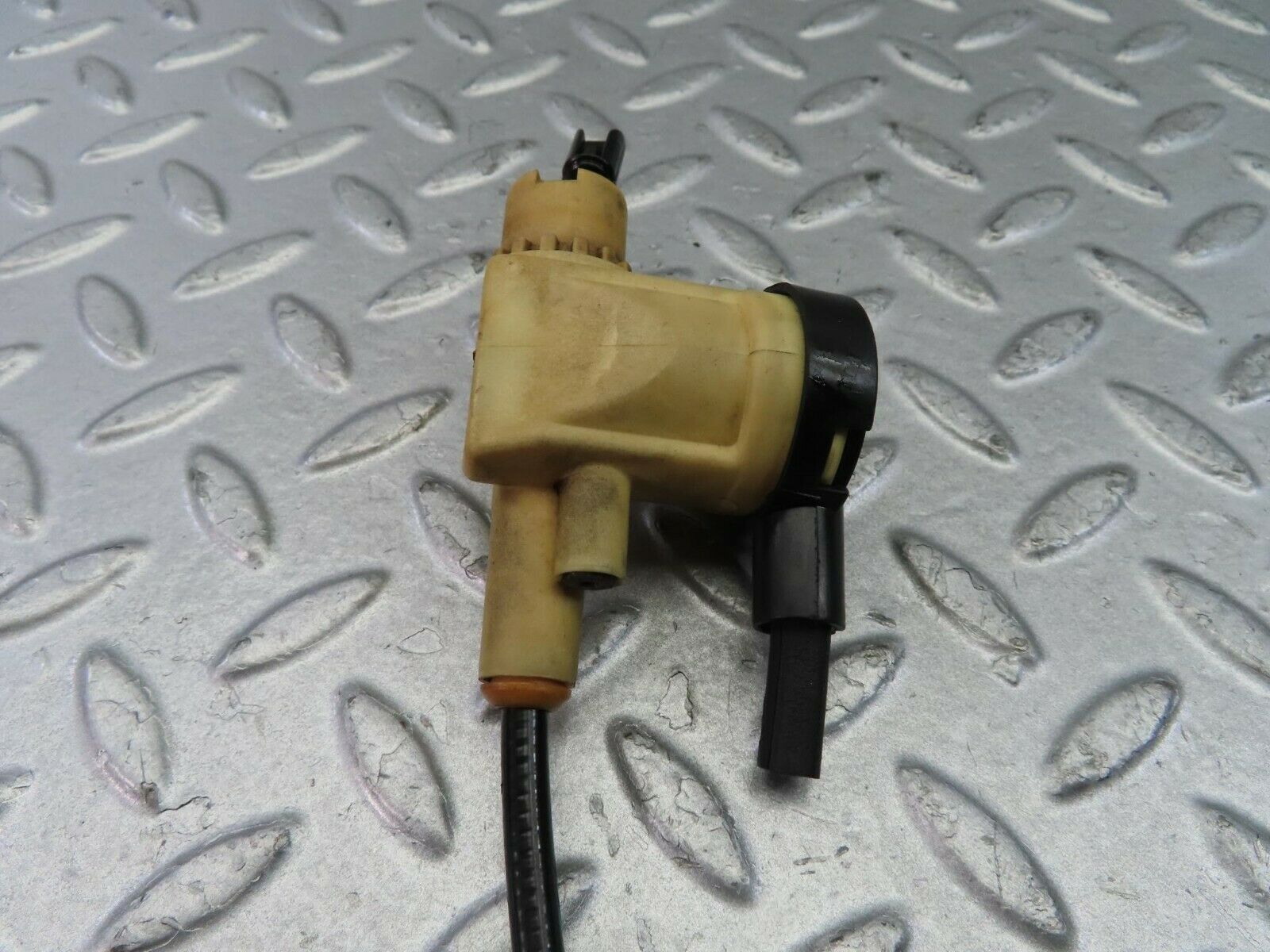 9728 Mercedes-Benz C124 300CE Automatic Gearbox Kickdown Cable