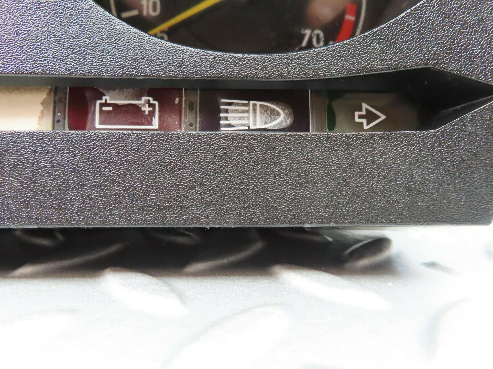 6921 Mercedes-Benz C107 350SLC Coupe Instrument Cluster 1075421001