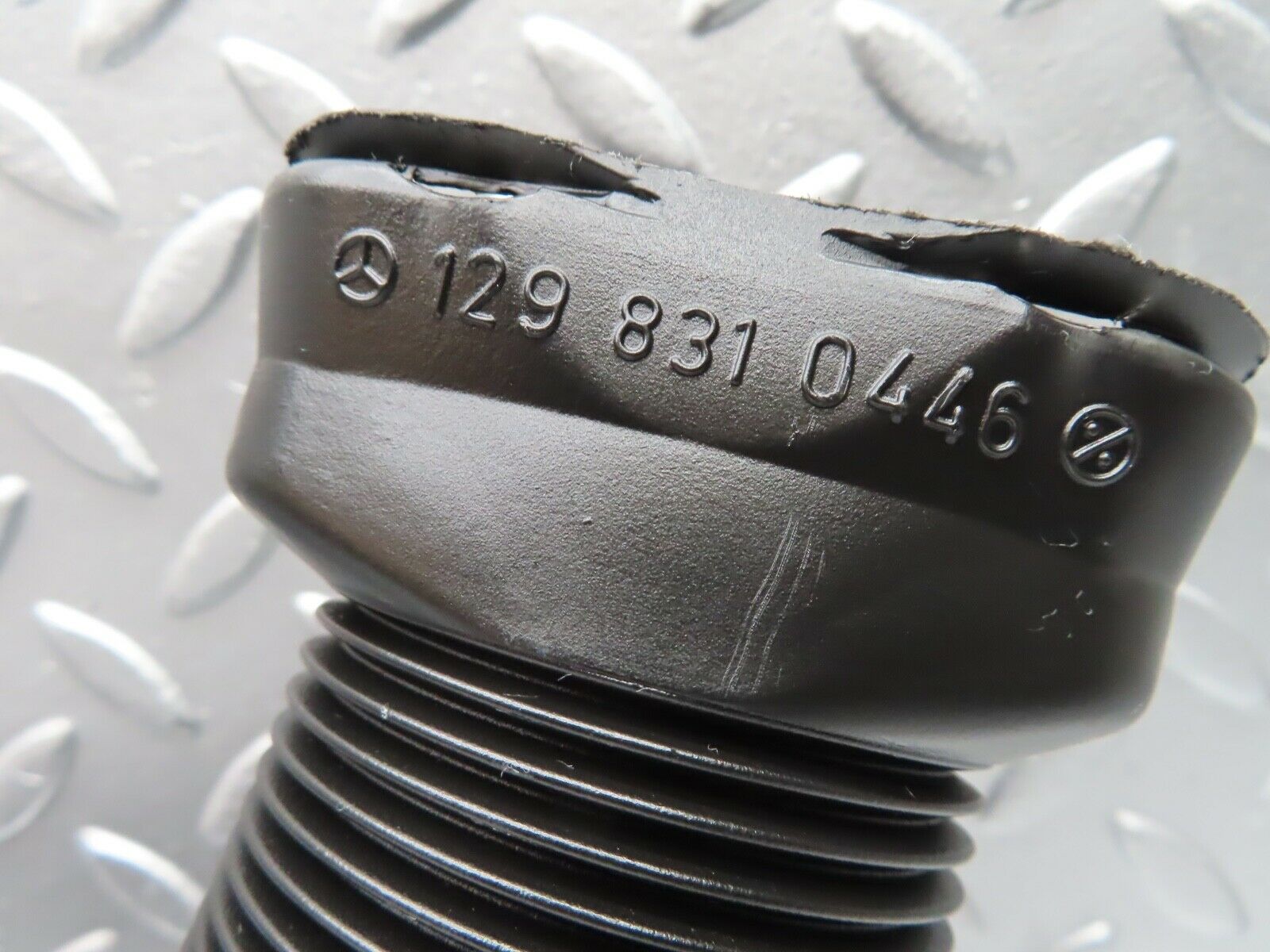 19900 Mercedes-Benz R129 300SL Coupe Air Intake Duct Pipe 1298310446