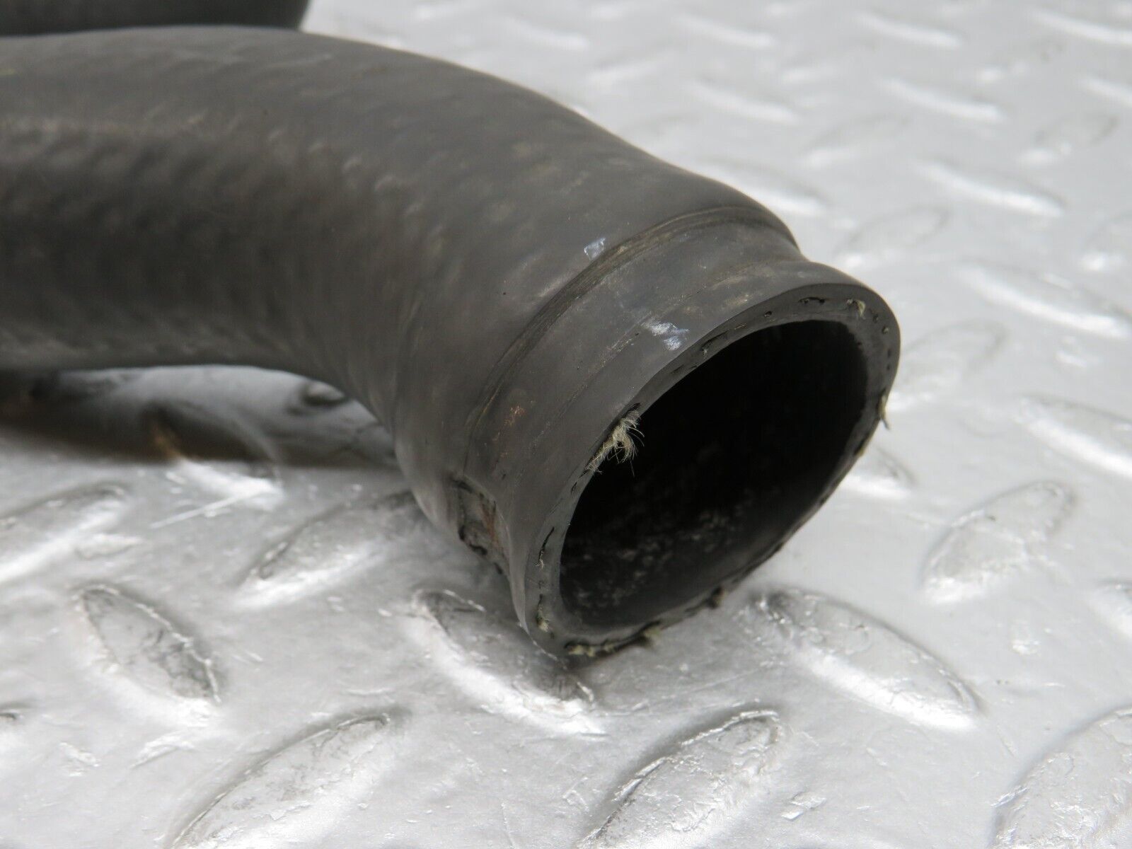 37759 Mercedes-Benz A124 320E Cabriolet Coolant Hose Pipe 1245019482