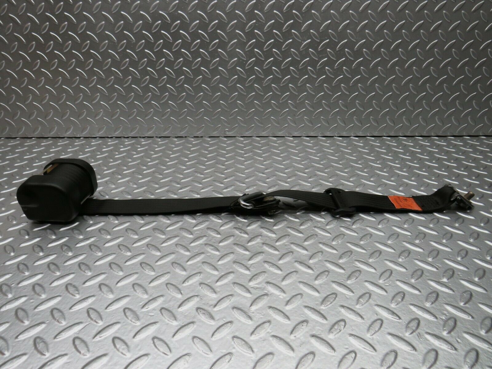 24058 Mercedes-Benz W123 280E Rear Seat Belt 1268608985