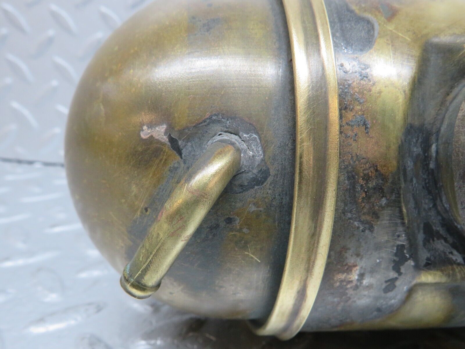 40231 Mercedes-Benz W110 230 Coolant Reservoir Tank 1105000049