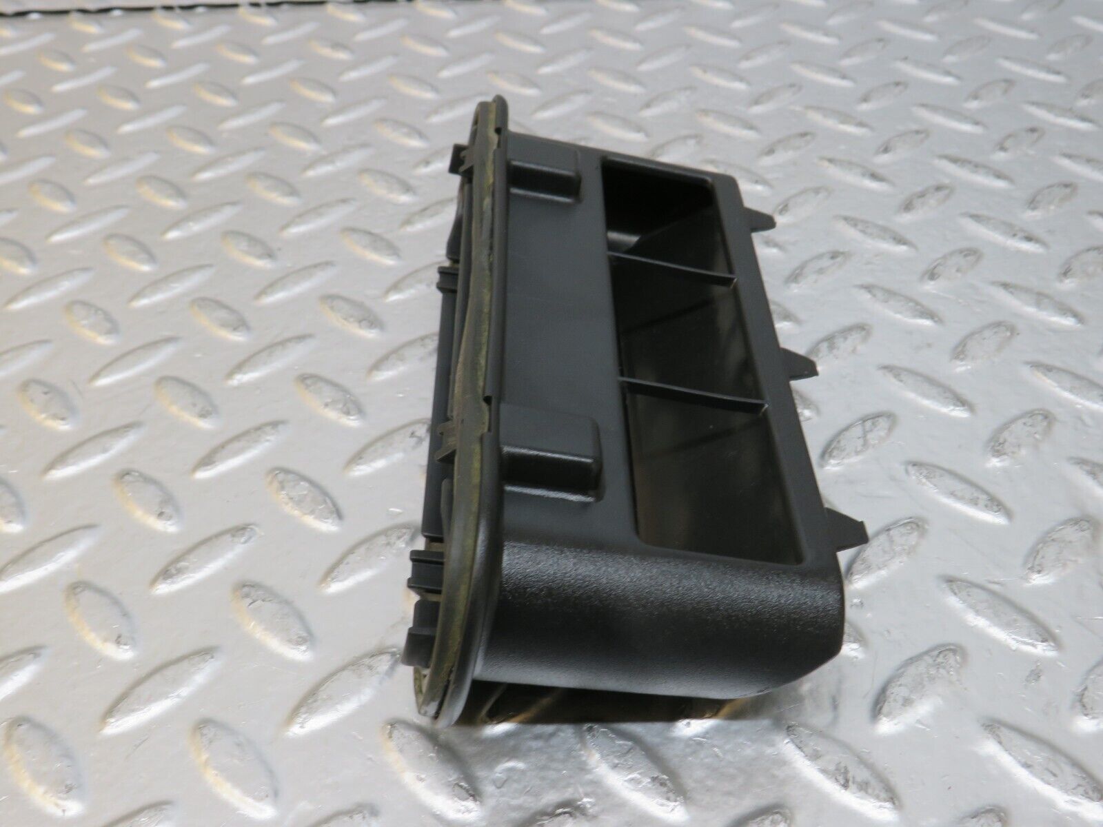 25244 Mercedes-Benz W201 190D Trunk Breather Ventilation Valve 2018300242