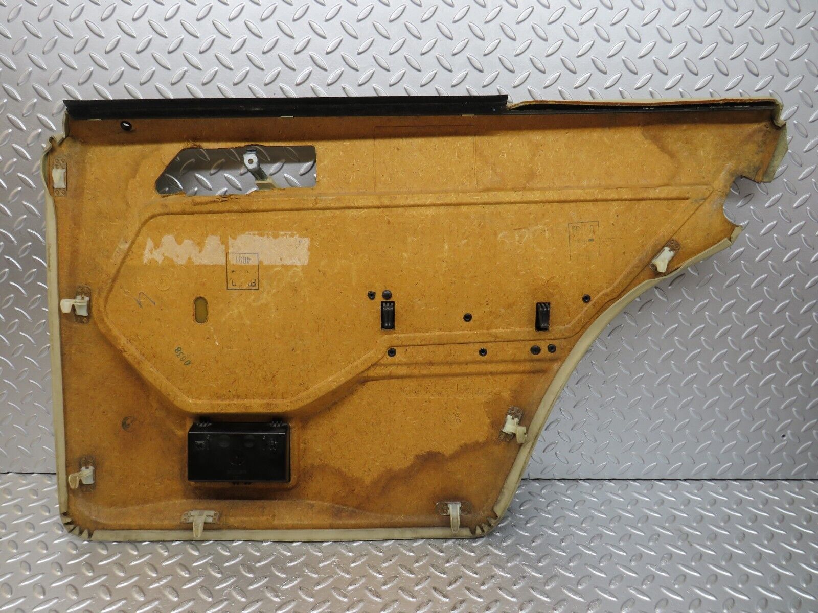 33924 Mercedes-Benz W124 260E Rear Left Door Card 1247370170