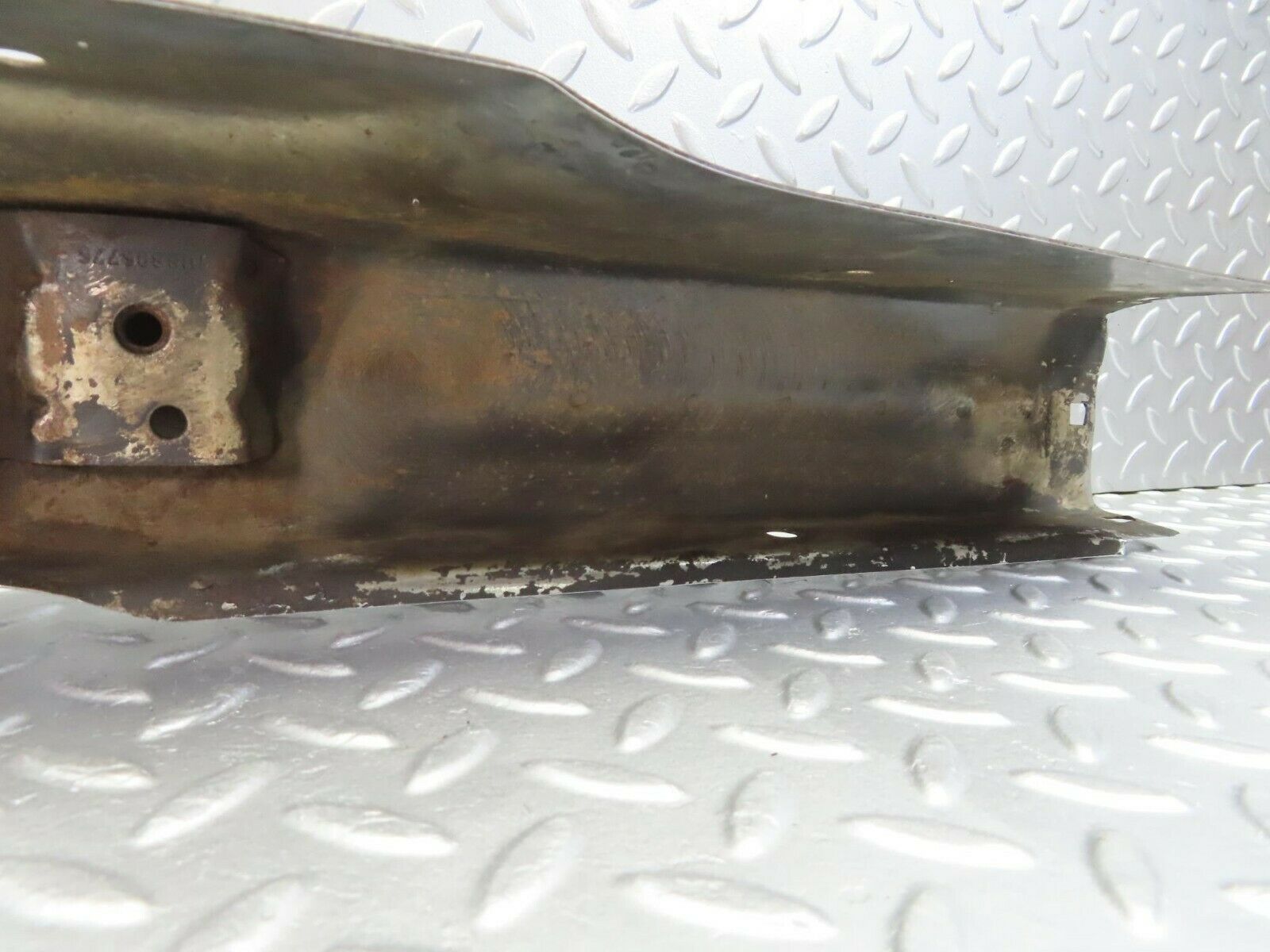 10639 Mercedes-Benz W108 Front Left Bumper Corner