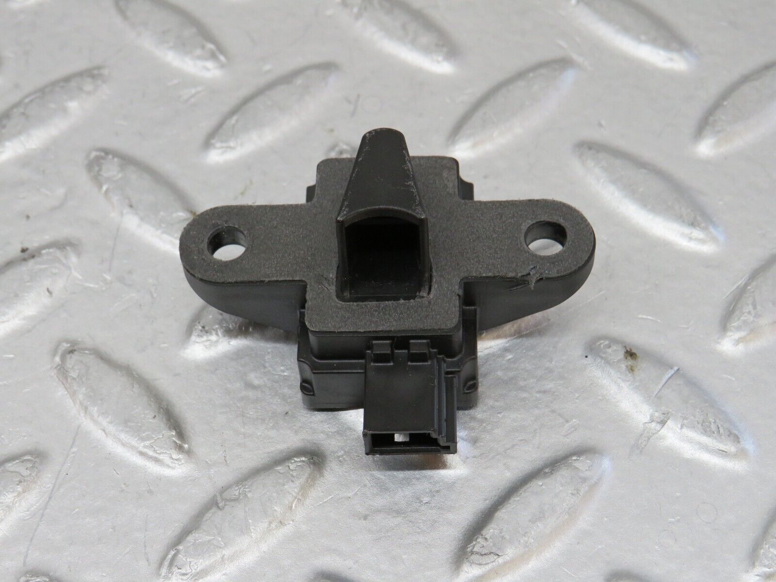 35127 Mercedes-Benz W221 Door Airbag Crash Sensor 0038201926