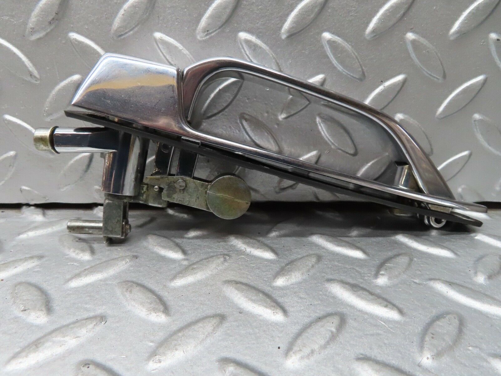 17694 Mercedes-Benz W116 450SEL Exterior Chrome Door Handle Rear Right