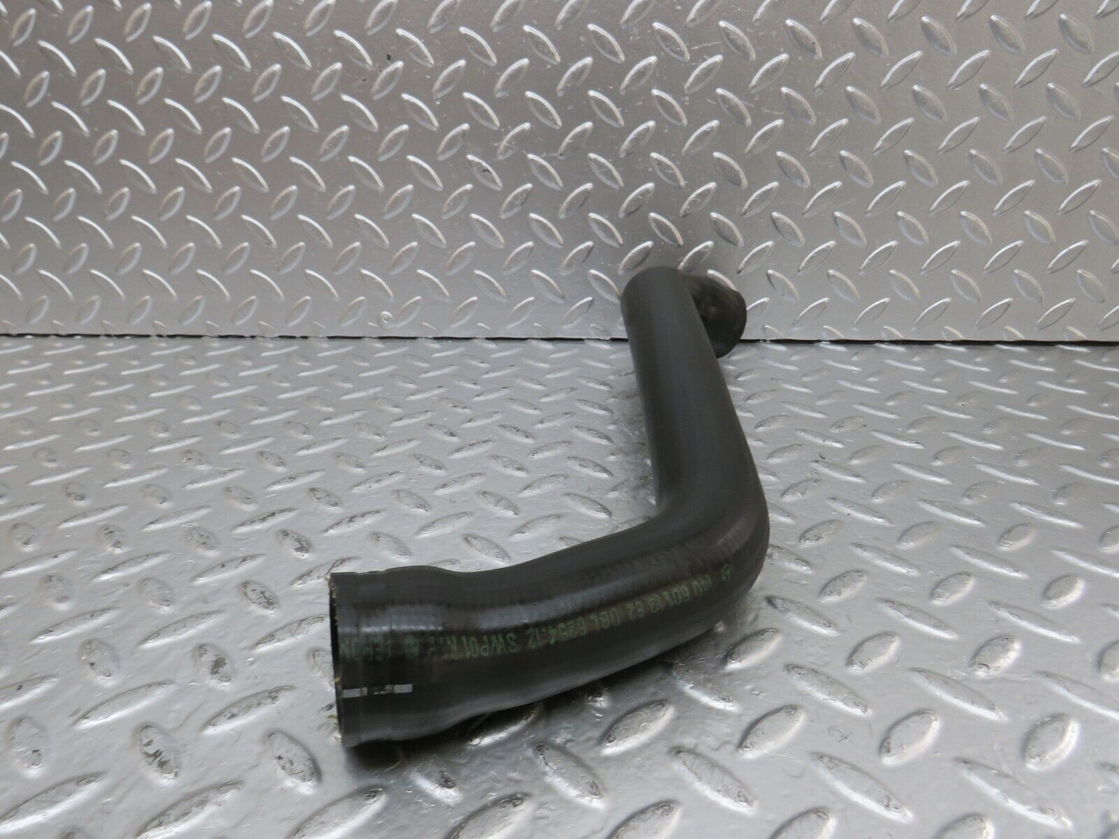 24854 Mercedes-Benz W140 S320 Radiator Hose Pipe 1405011982