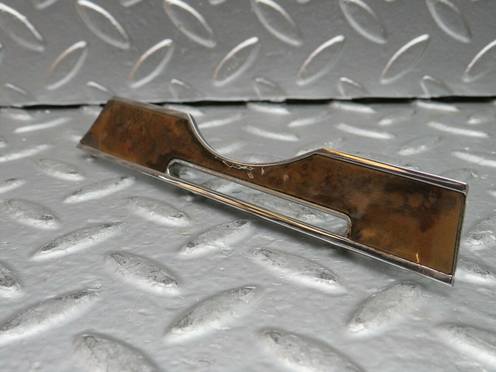 22763 Mercedes-Benz C107 450SLC Coupe Dashboard Trim Right Side 1076891671