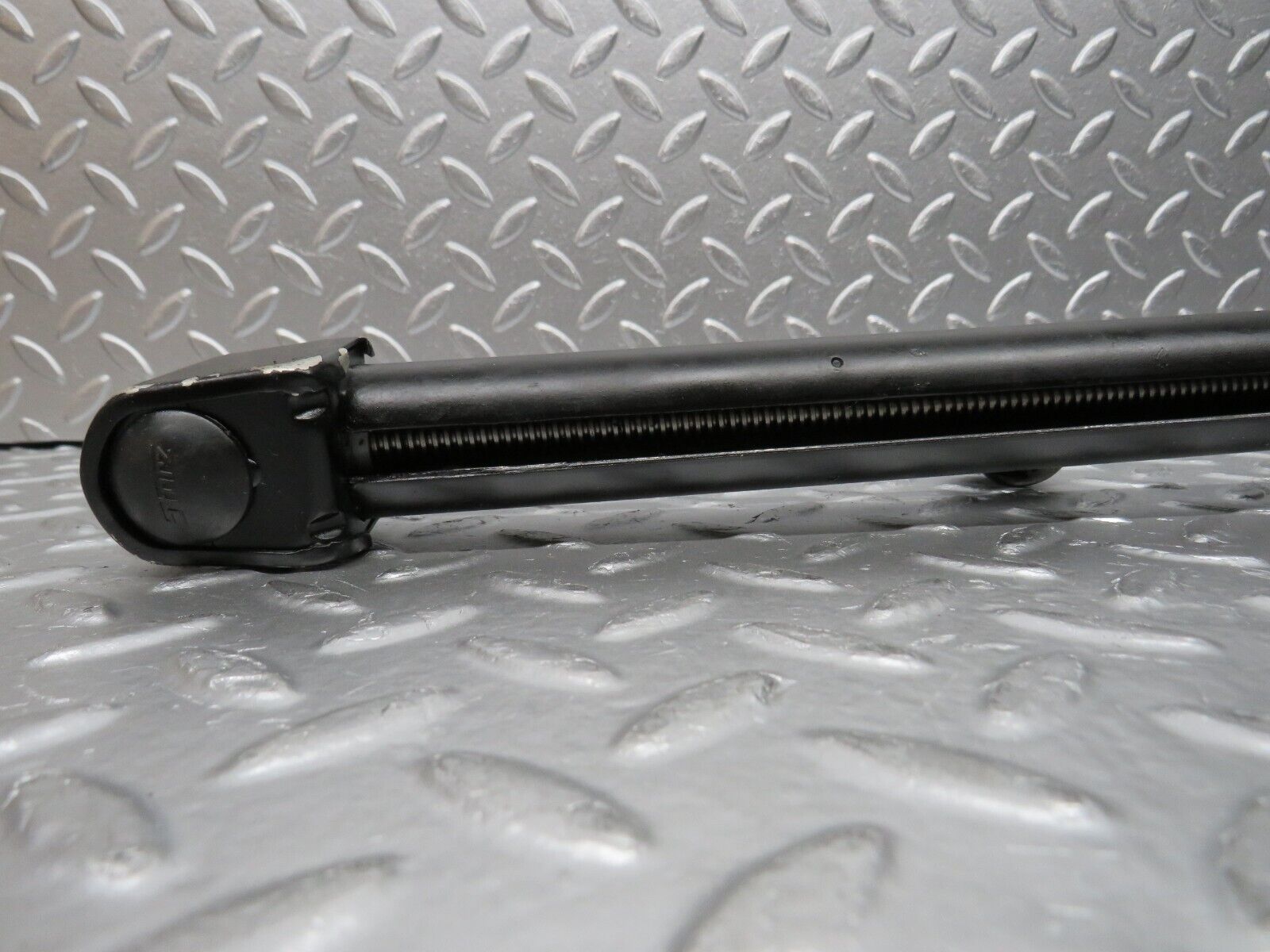 30440 Mercedes-Benz W124 230E Car Jack 1245831115