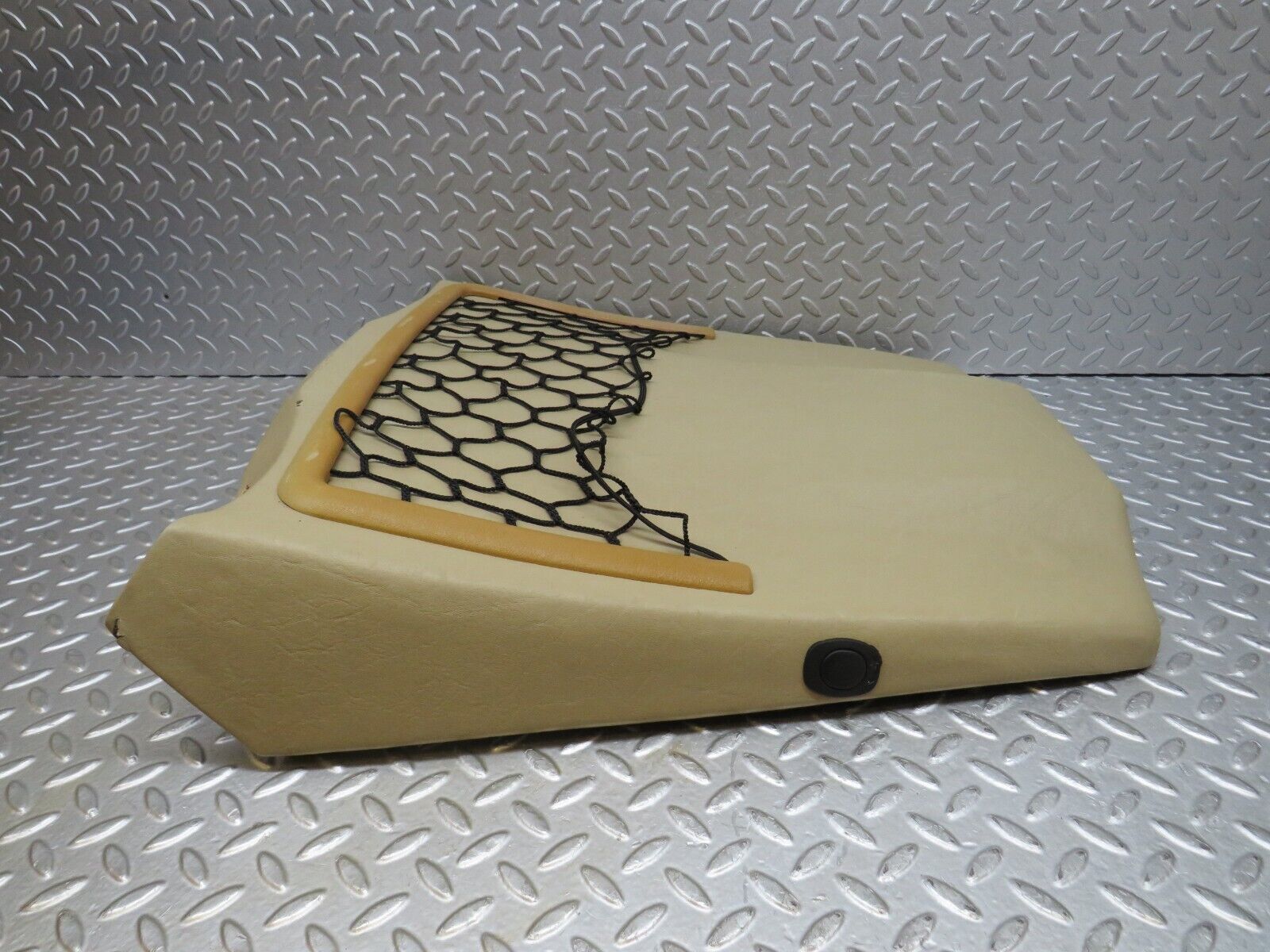 37070 Mercedes-Benz C126 420SEC Coupe Front Right Seat Rear Cover Beige