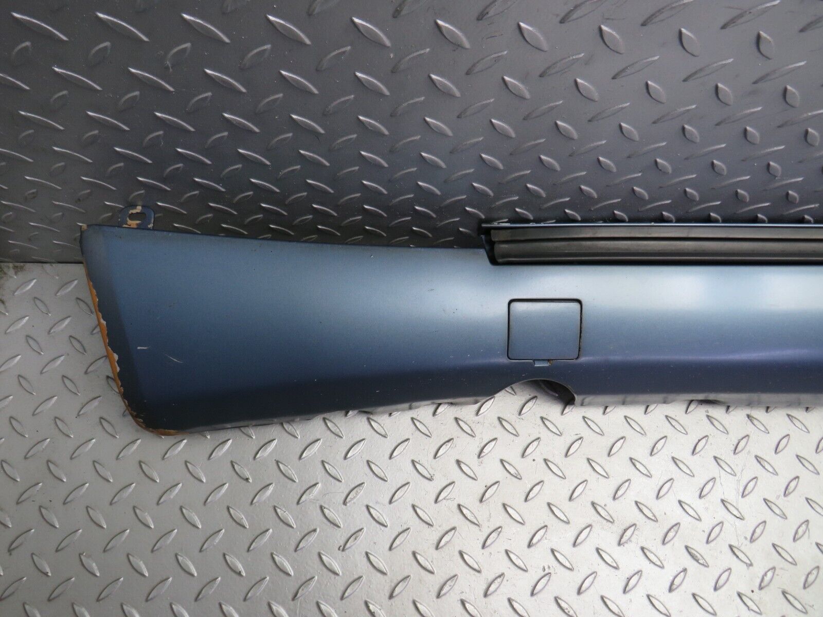 31917 Mercedes-Benz S124 220TE Wagon Side Skirt Left Side 1246902340