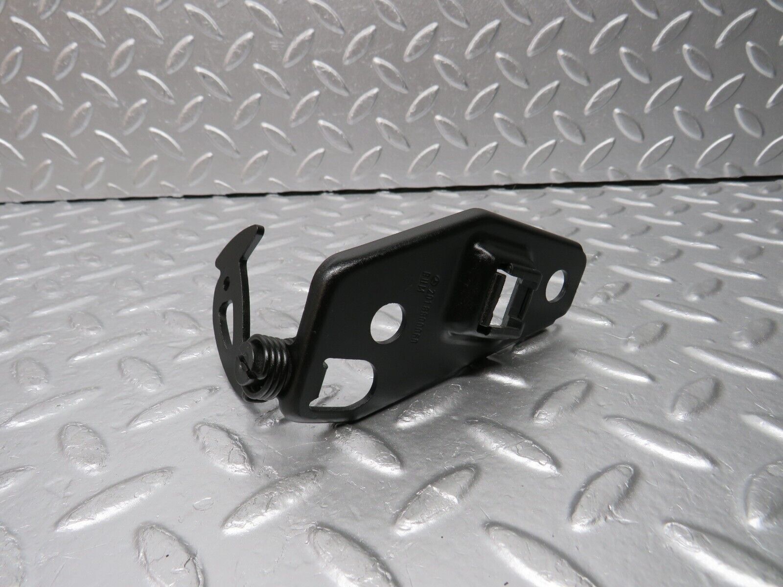 30910 Mercedes-Benz W201 190E 2.0L Bonnet Safety Latch 2018800060