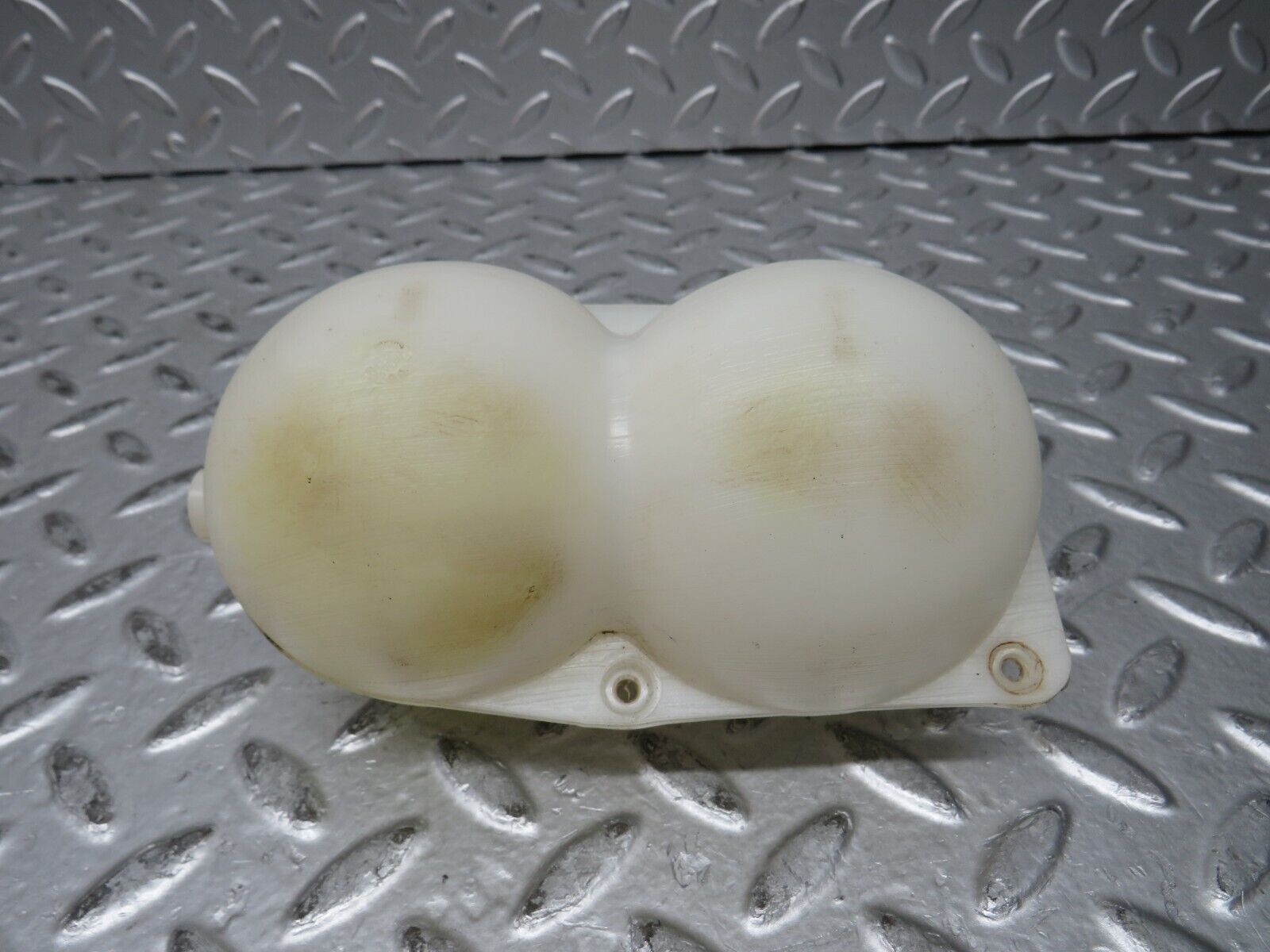 28647 Mercedes-Benz W123 230E Vacuum Reservoir Tank