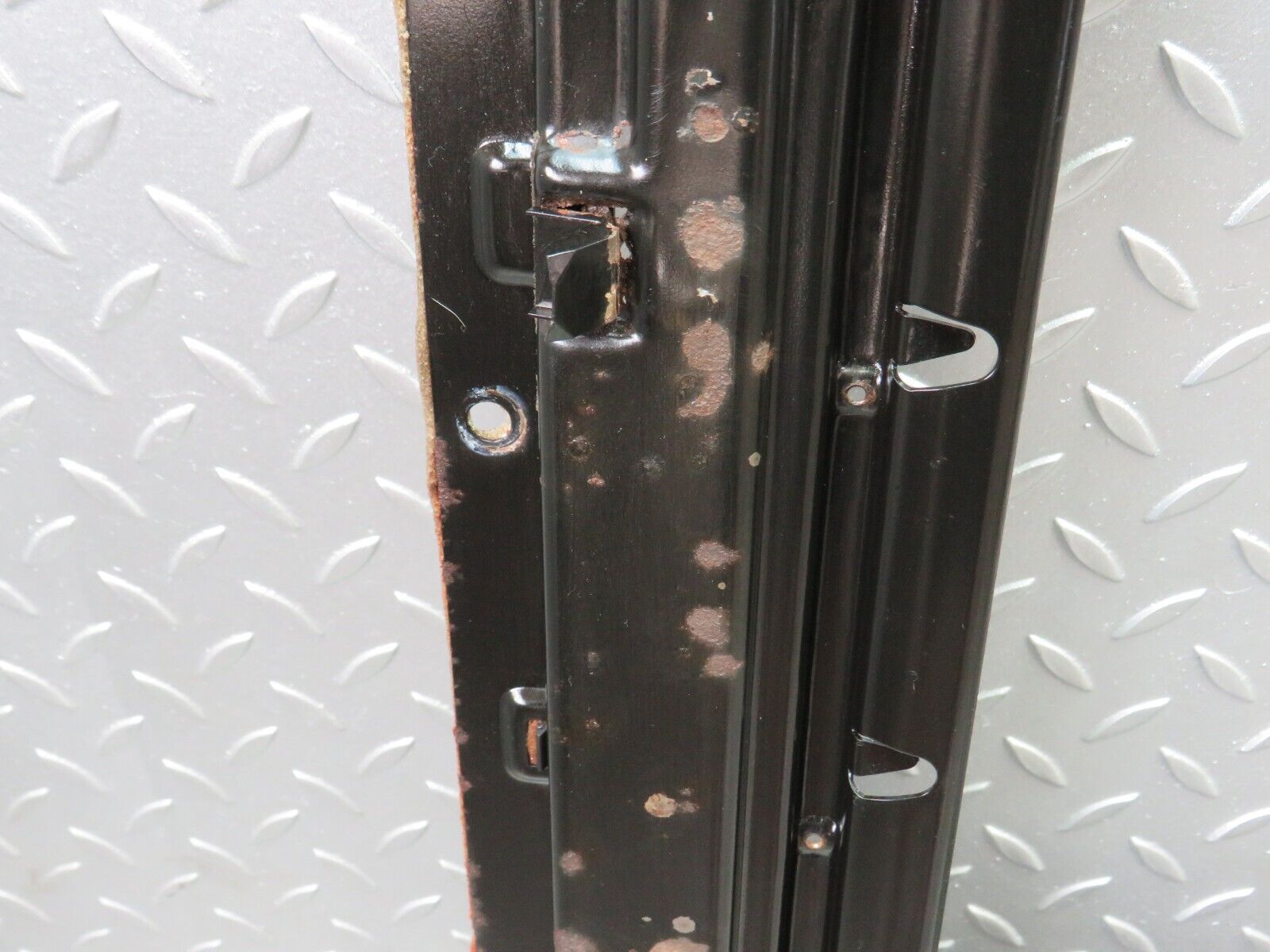 36196 Mercedes-Benz W126 420SE Power Sunroof Frame