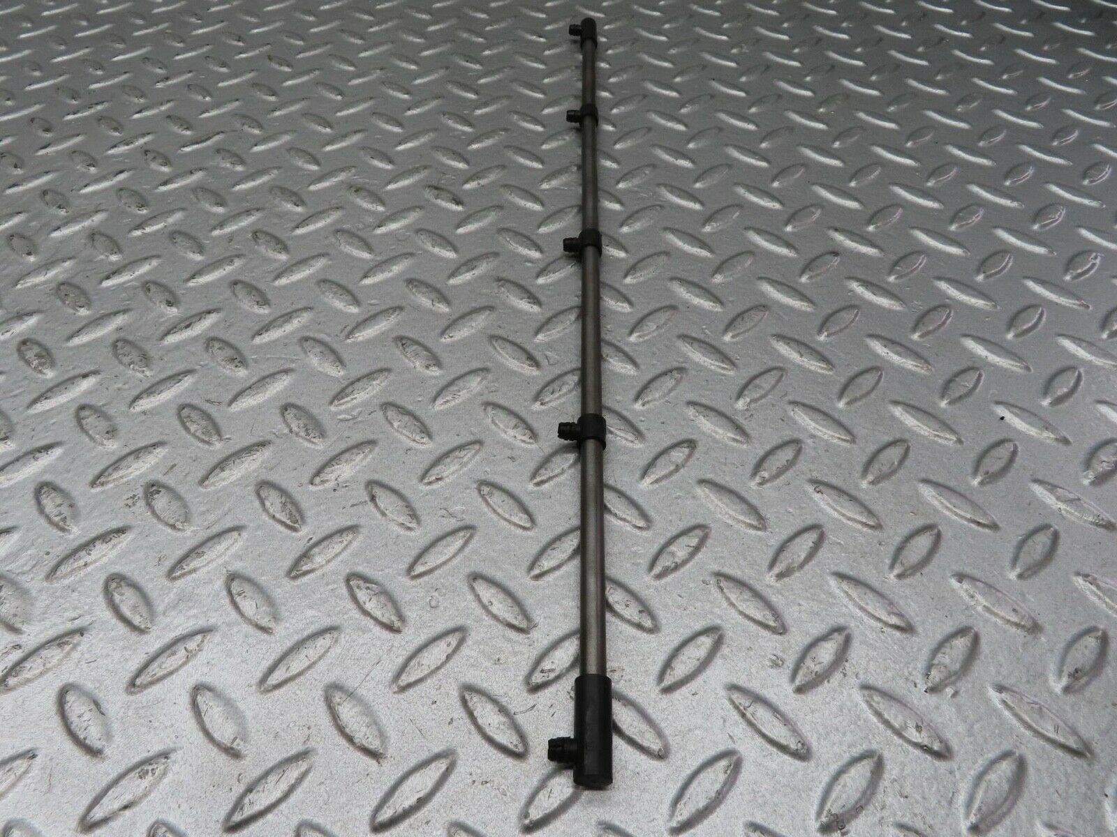 13354 Mercedes-Benz C107 350SLC Coupe Camshaft Oil Tube