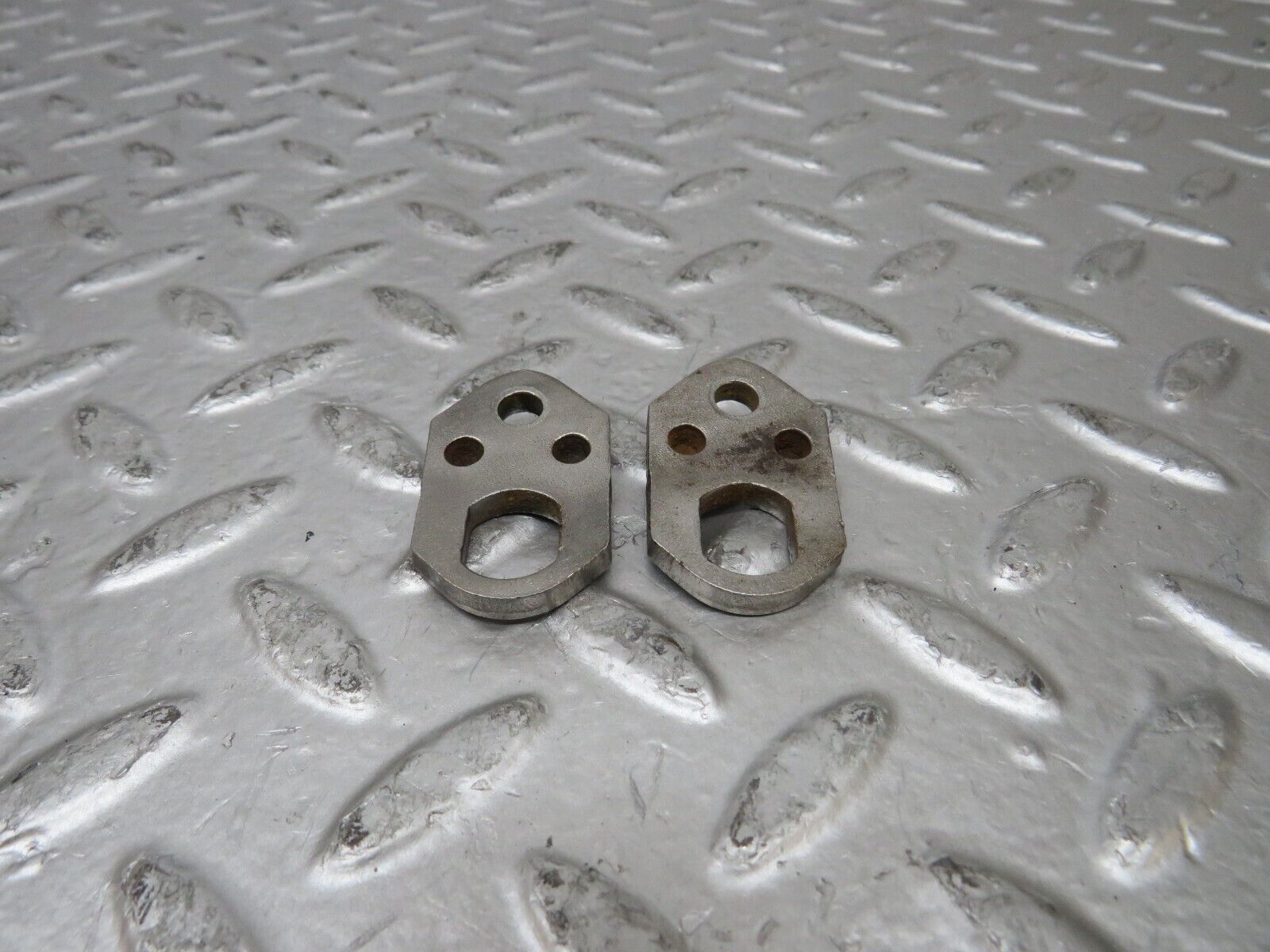 26258 Mercedes-Benz W116 450SE Fuel Injector Bracket 2 pcs