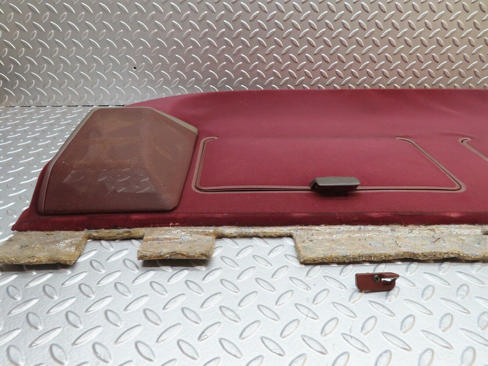 21472 Mercedes-Benz W126 300SE Parcel Shelf Burgundy Red